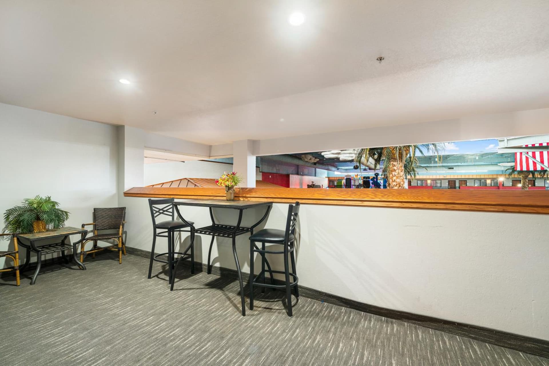 Ramada by Wyndham Sioux Falls Airport - Waterpark Resort & Event Center gallery photo in Sioux Falls, SD — image 165