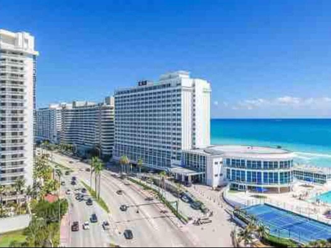 11th Miami Beach - Ocean View -Free Valet Parking featured exterior or lobby in Miami Beach, FL — similar hotel