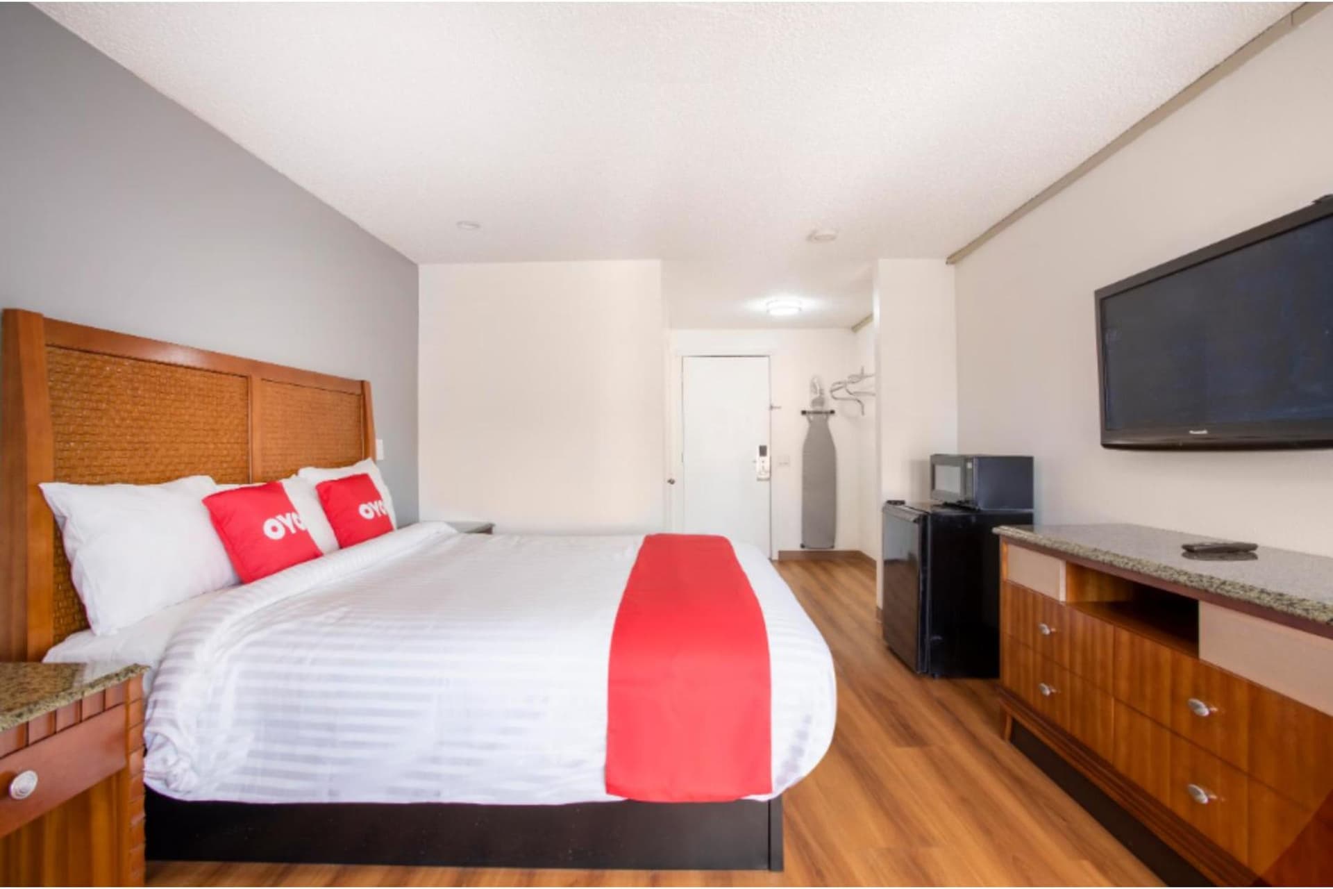Hotel Palmdale - Antelope Valley gallery photo in Palmdale, CA — image 4
