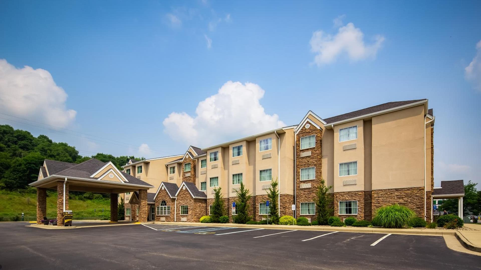 SureStay Plus Hotel by Best Western Buckhannon featured exterior or lobby in Buckhannon, WV — similar hotel