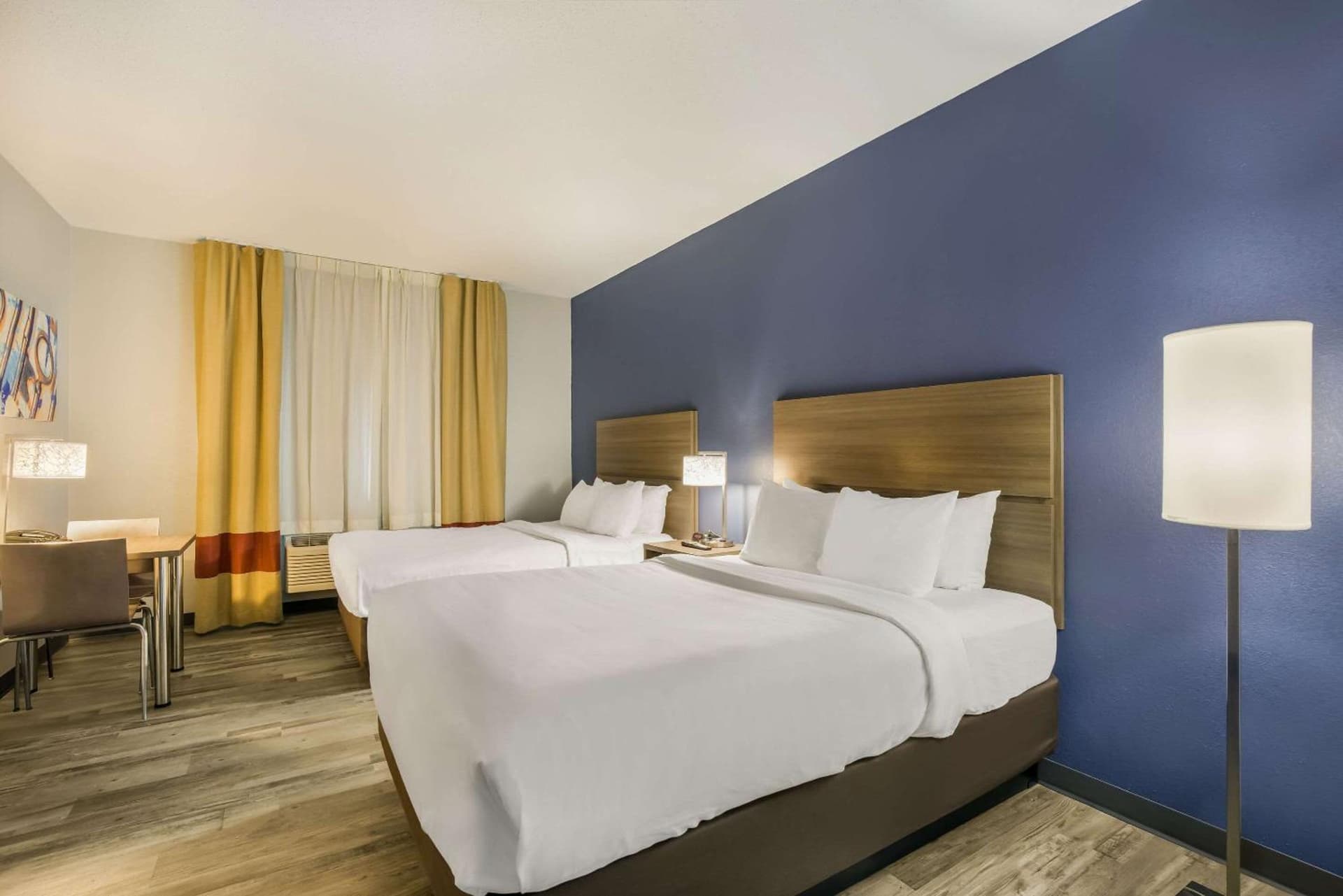 MainStay Suites Joliet I-80 gallery photo in Joliet, IL — image 7