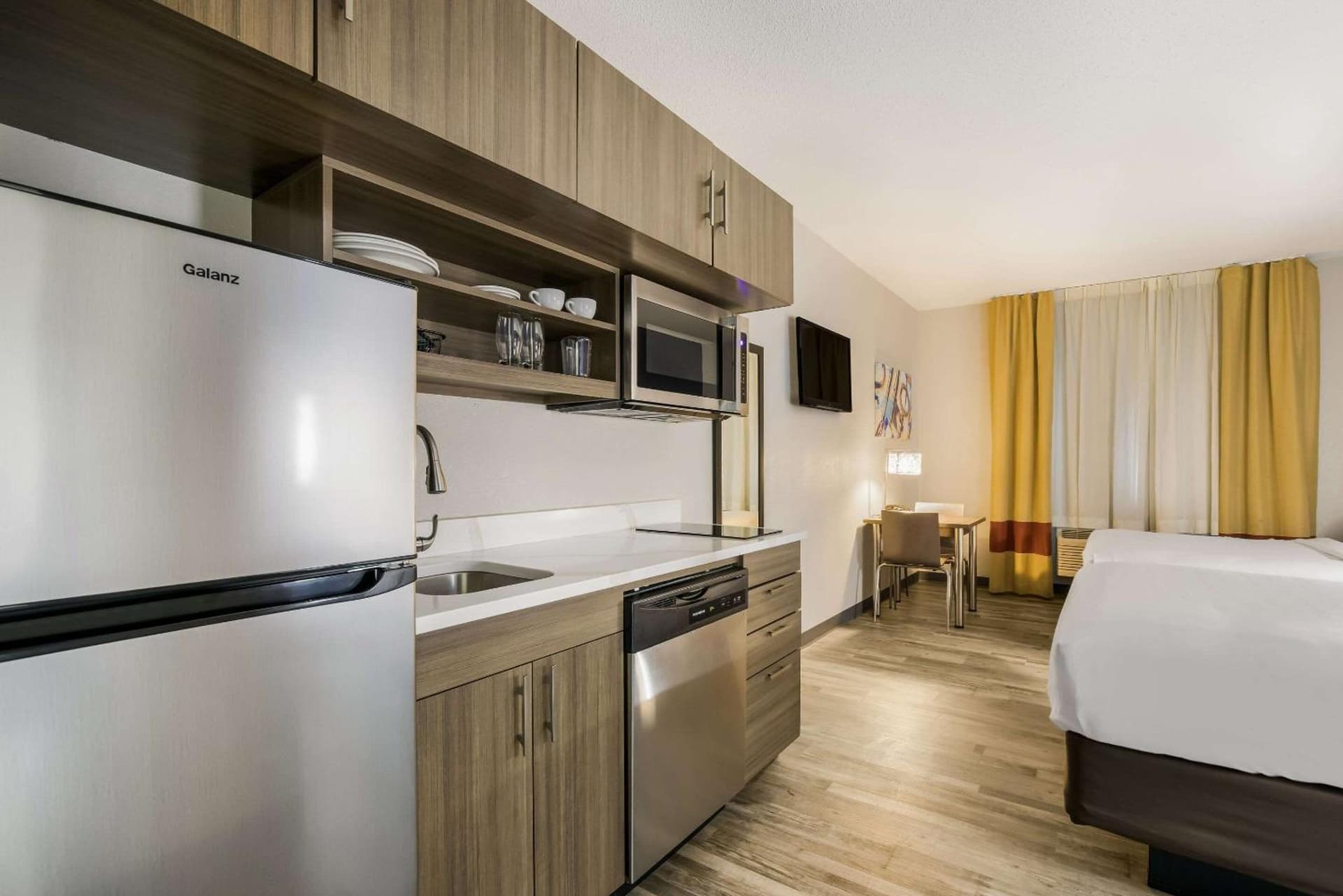 MainStay Suites Joliet I-80 gallery photo in Joliet, IL — image 27