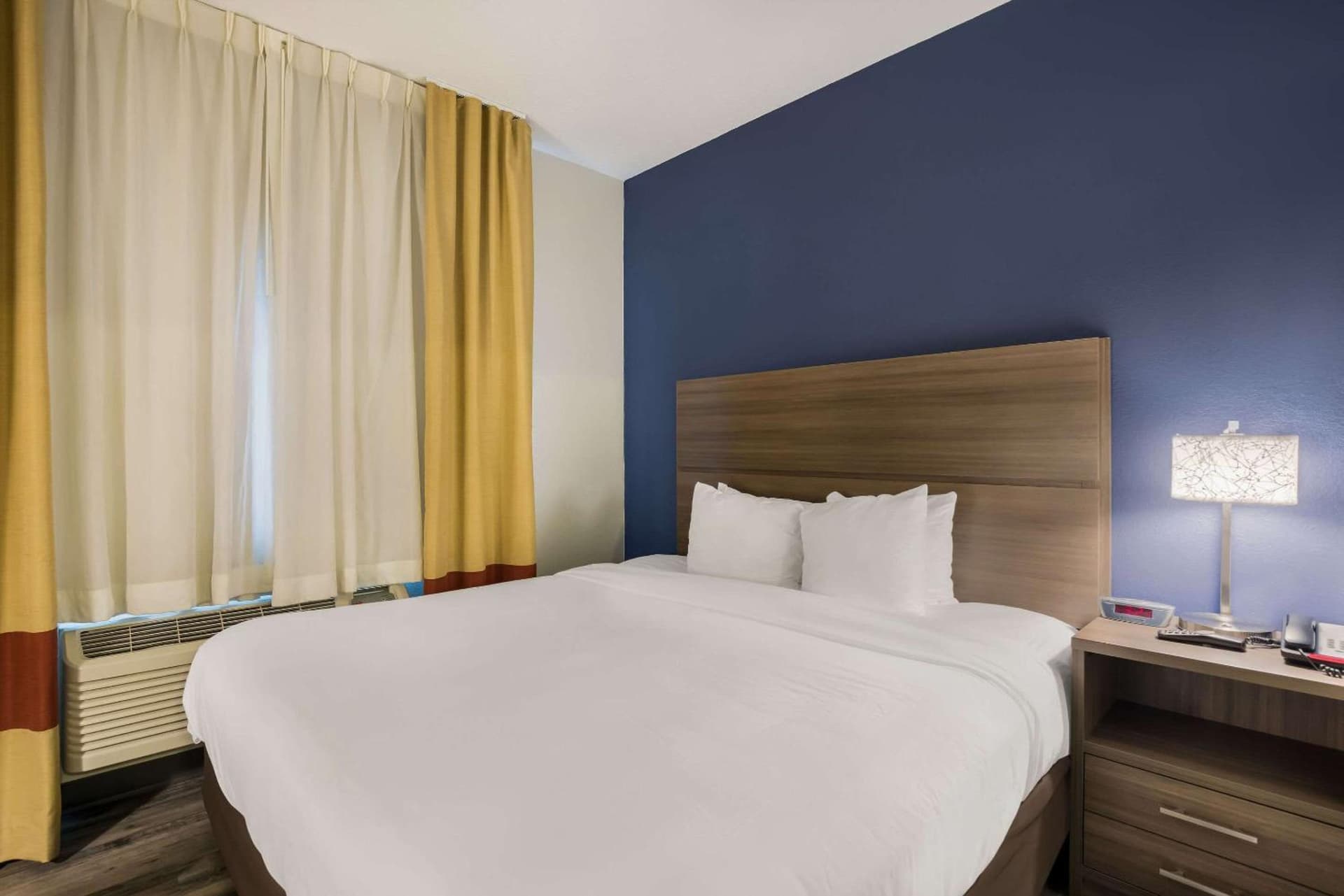 MainStay Suites Joliet I-80 gallery photo in Joliet, IL — image 31