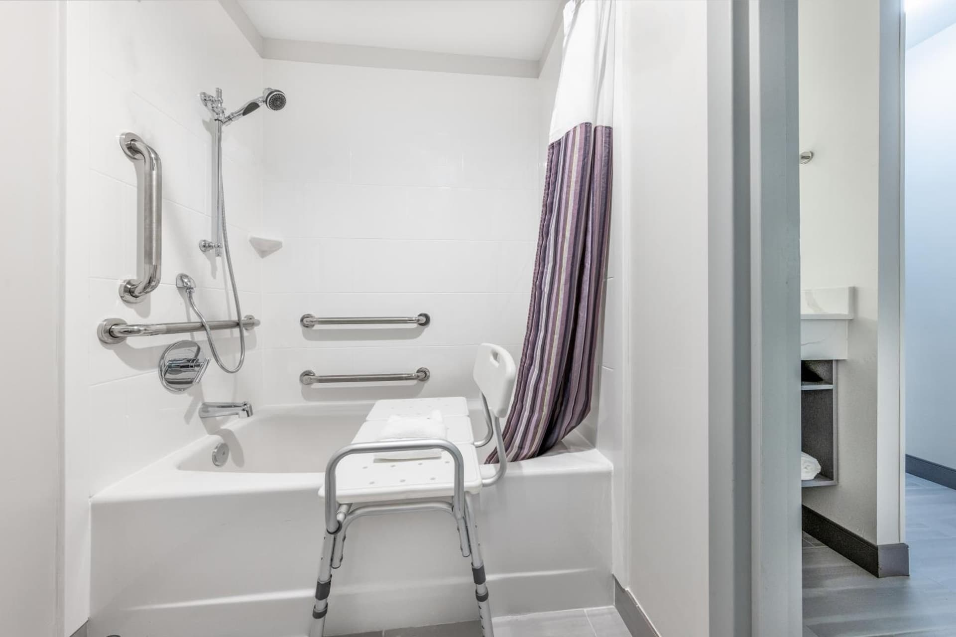 La Quinta Inn by Wyndham Lynnwood gallery photo in Lynnwood, WA — image 21