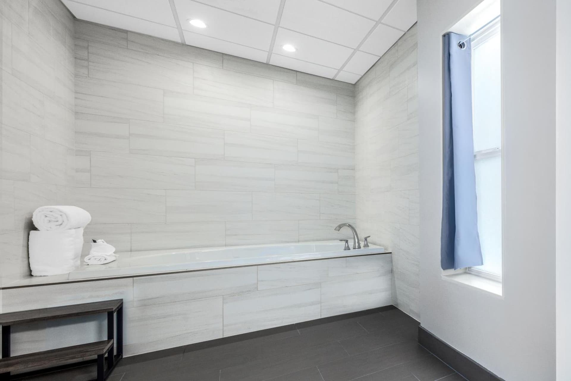 La Quinta Inn by Wyndham Lynnwood gallery photo in Lynnwood, WA — image 55