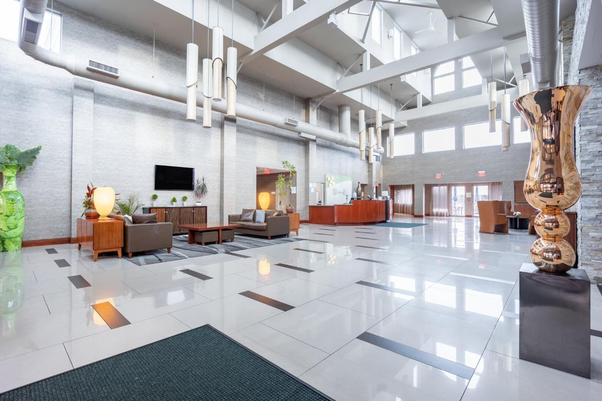 Holiday Inn Plainview-Long Island by IHG property views in Plainview, NY — gallery photo 3