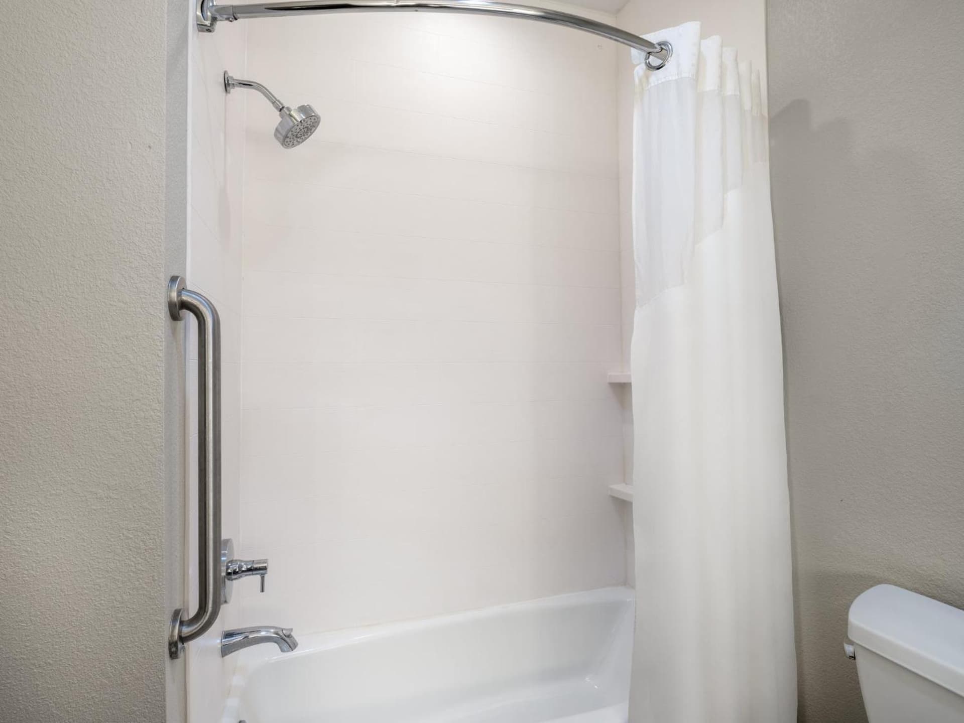 Holiday Inn Express Hotel & Suites Beaumont Northwest by IHG gallery photo in Beaumont, TX — image 36