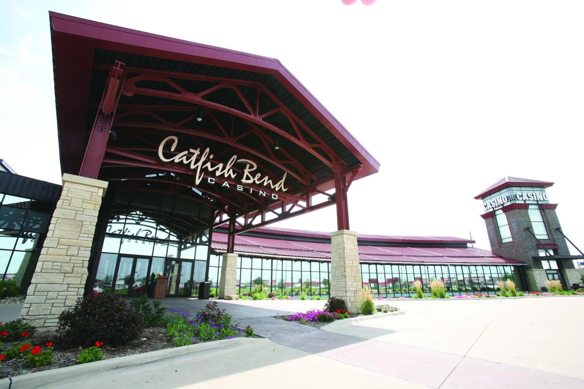 Fun City Resort Hotel property views in Burlington, IA — gallery photo 3