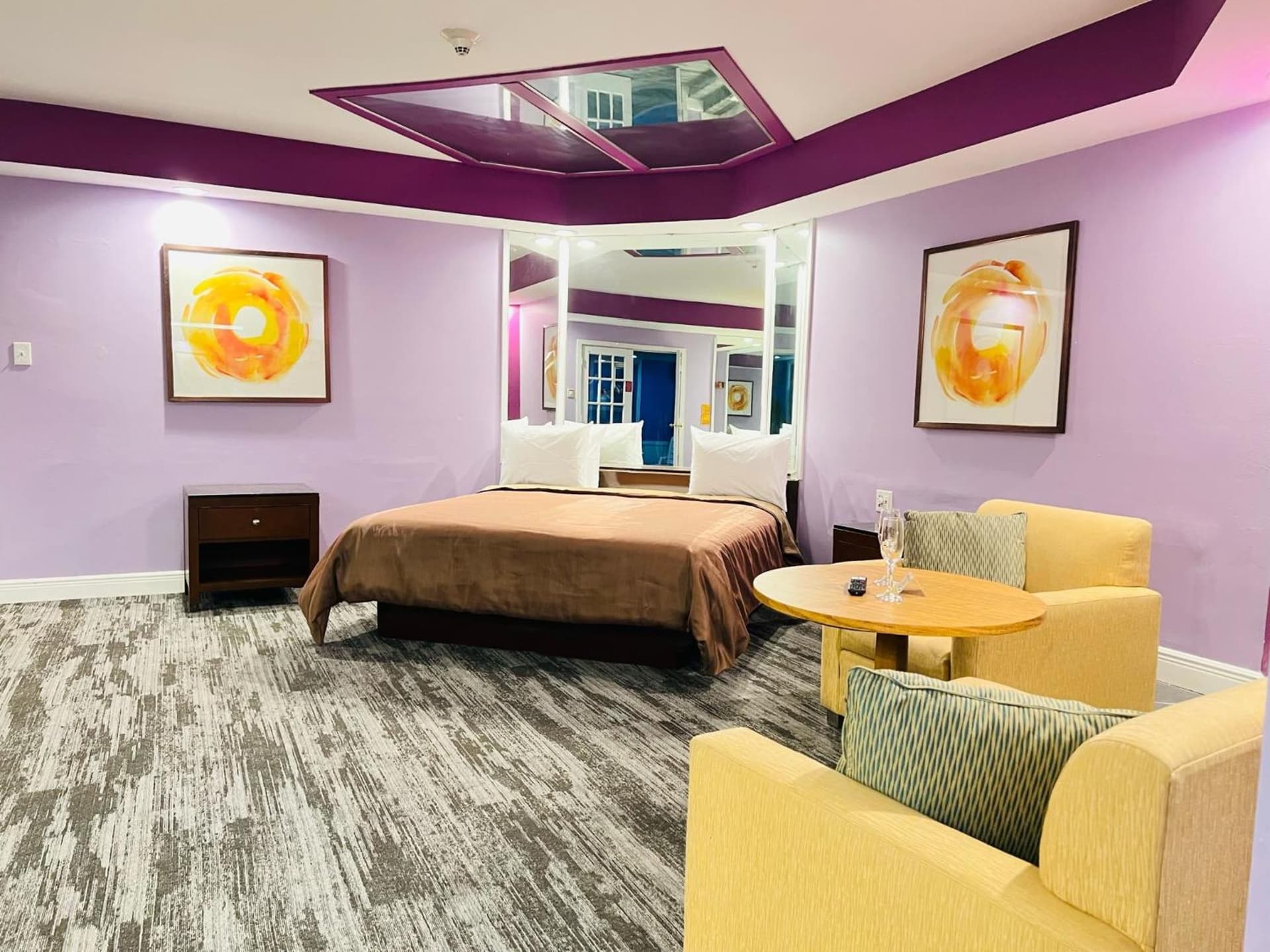 Inn of the Dove Harrisburg-Hershey Romantic Suites gallery photo in Harrisburg, PA — image 45