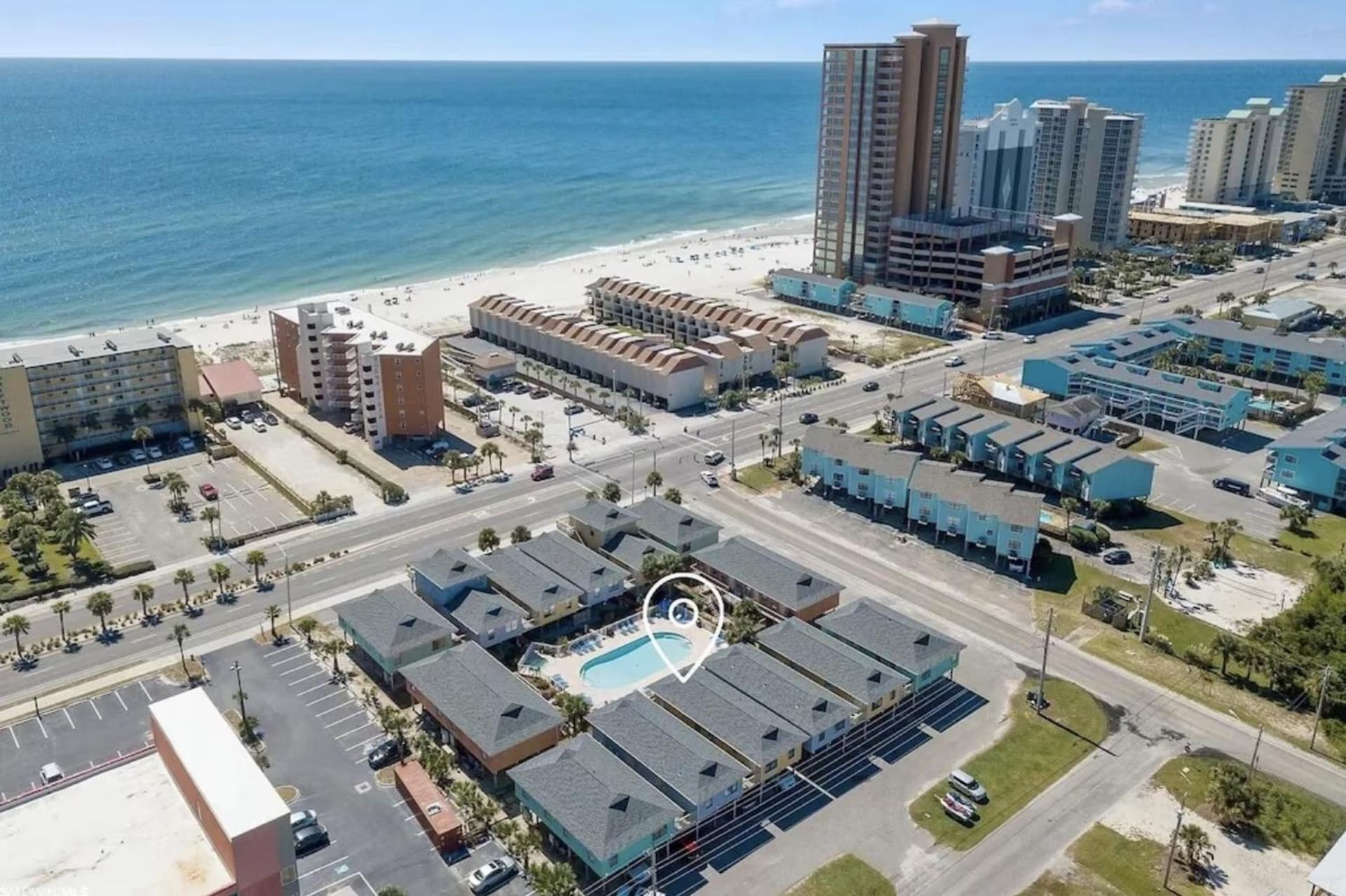 Ocean Breeze - Beautiful Condo & Pet Friendly featured exterior or lobby in Gulf Shores, AL — similar hotel