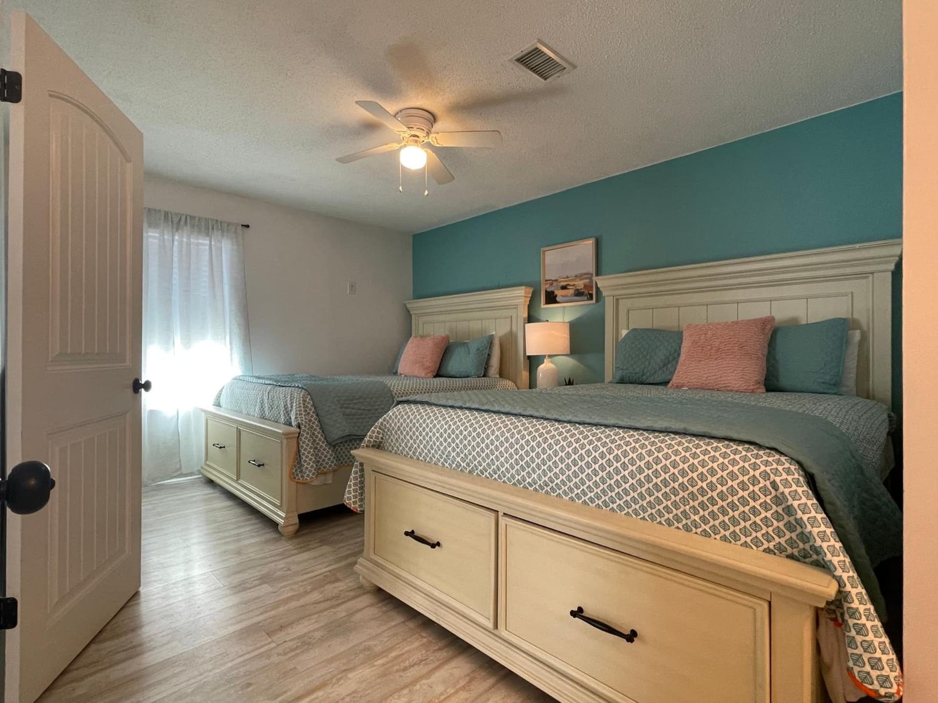 Ocean Breeze - Beautiful Condo & Pet Friendly property views in Gulf Shores, AL — gallery photo 3