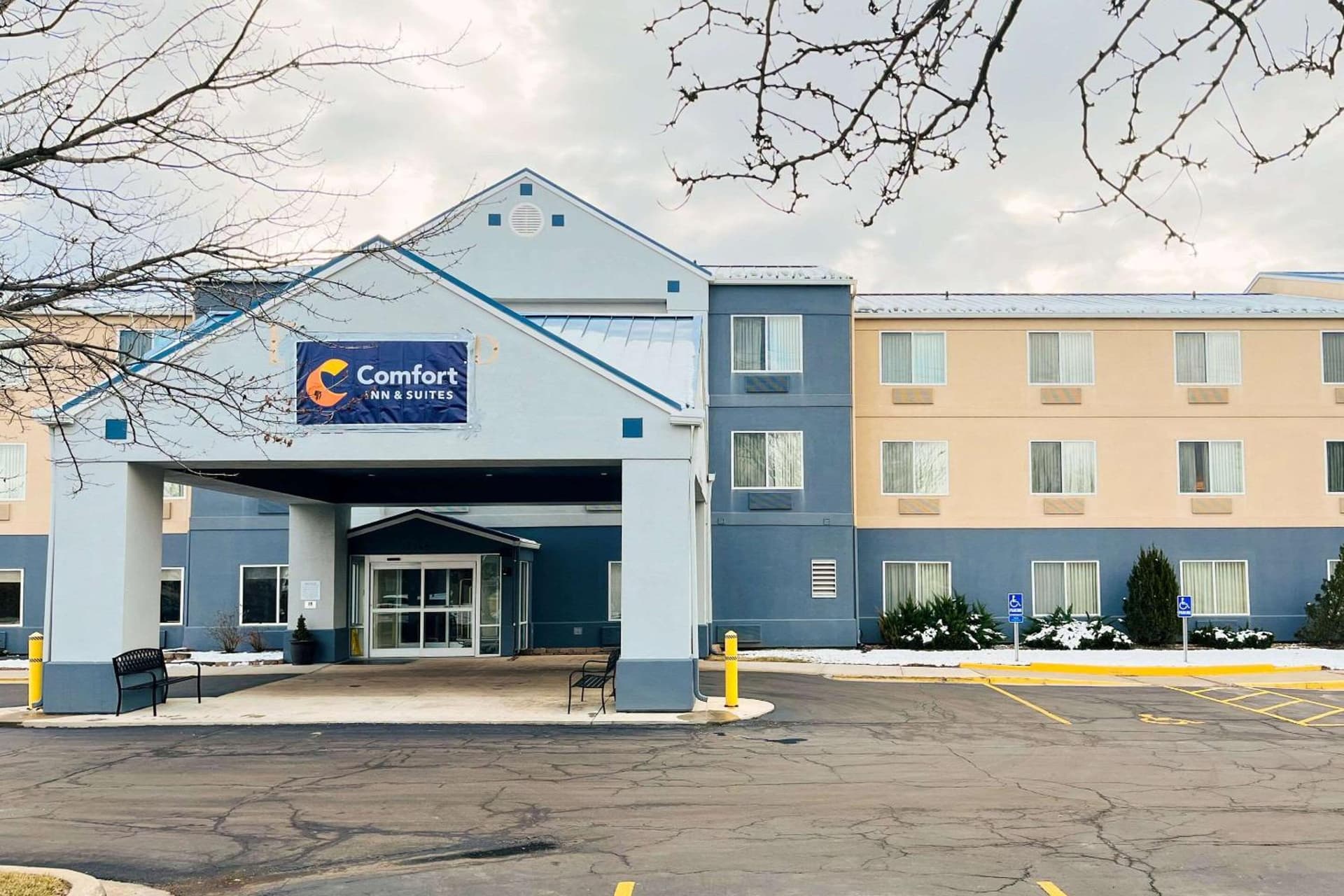 Comfort Inn & Suites Olathe - Kansas City property views in Olathe, KS — gallery photo 3