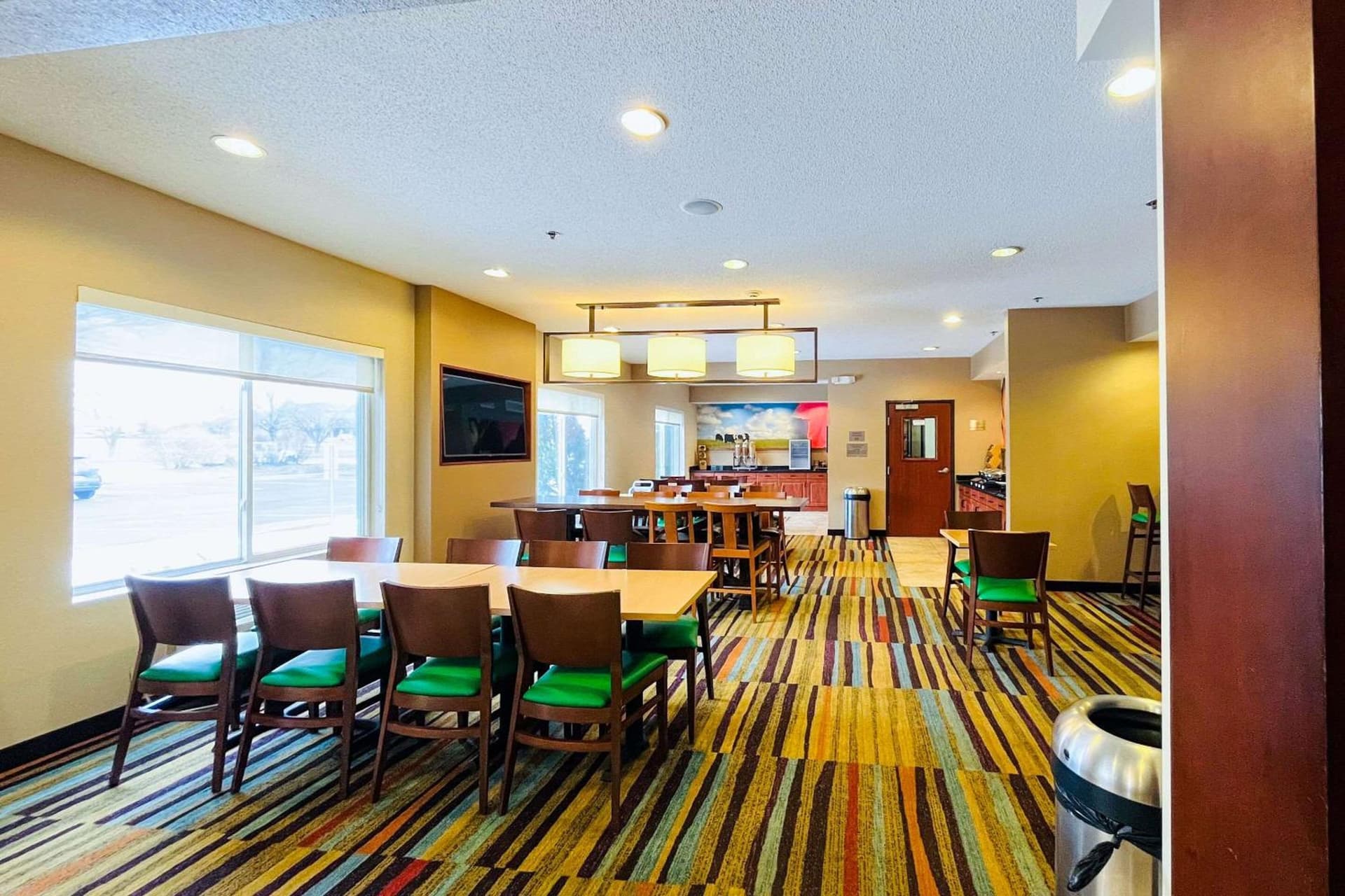 Comfort Inn & Suites Olathe - Kansas City interior in Olathe, KS — gallery photo 2