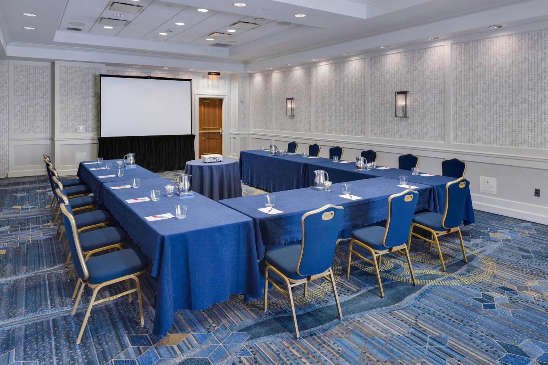 Hartford Marriott Downtown interior in Hartford, CT — gallery photo 2