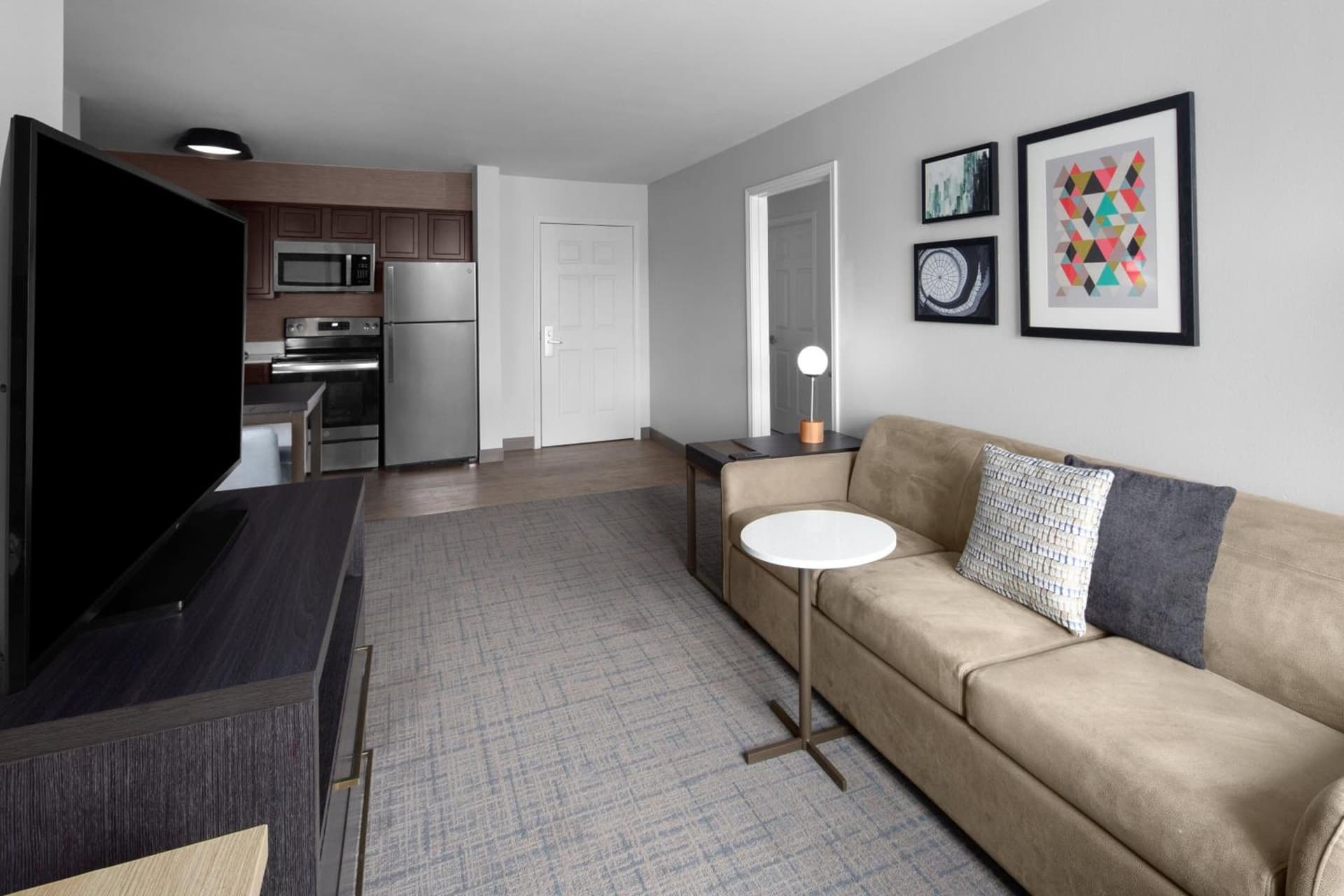 Residence Inn Fort Worth Cultural District property views in Fort Worth, TX — gallery photo 3