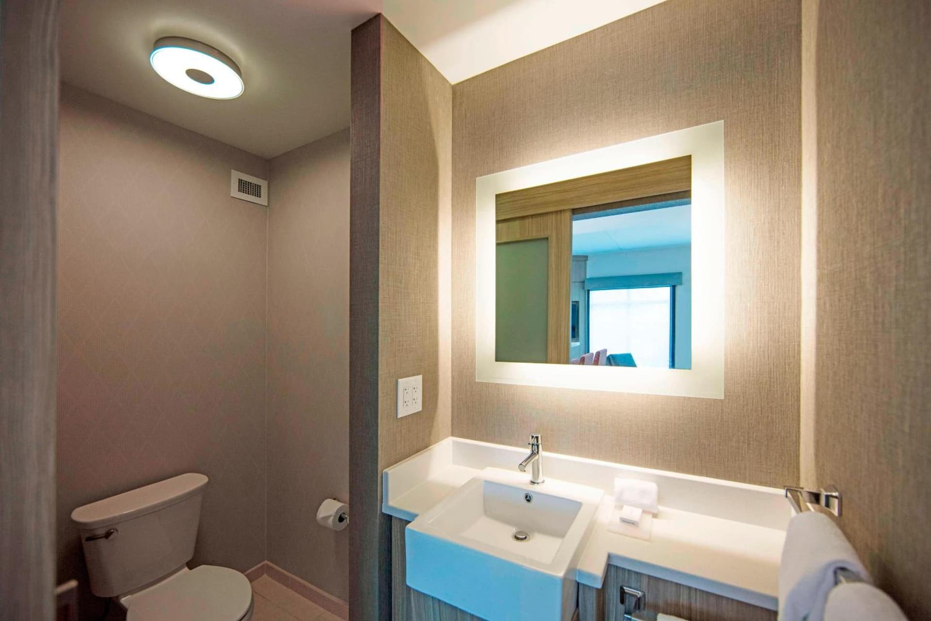 Springhill Suites By Marriott Athens Downtown/University Area property views in Athens, GA — gallery photo 3