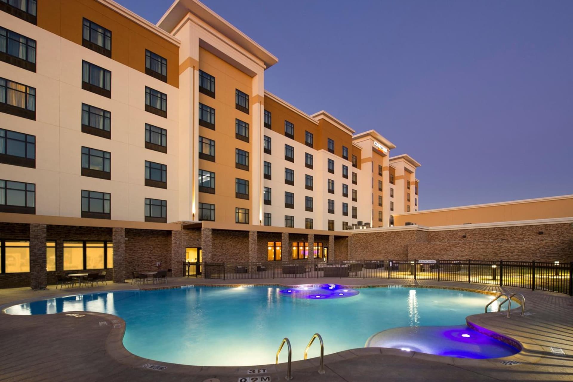 Courtyard by Marriott Dallas DFW Airport North/Grapevine gallery photo in Grapevine, TX — image 41