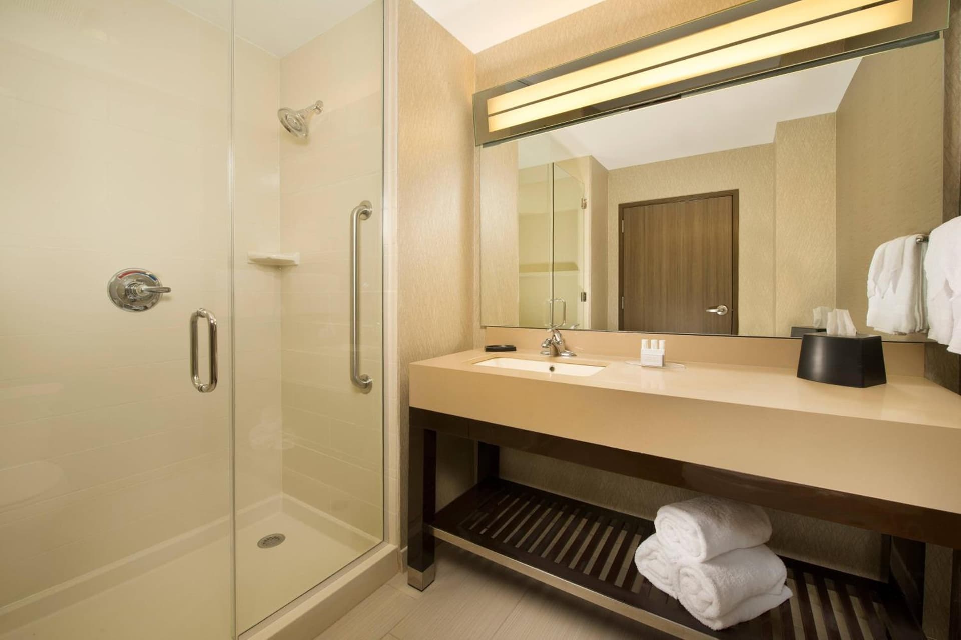 Courtyard by Marriott Dallas DFW Airport North/Grapevine gallery photo in Grapevine, TX — image 34