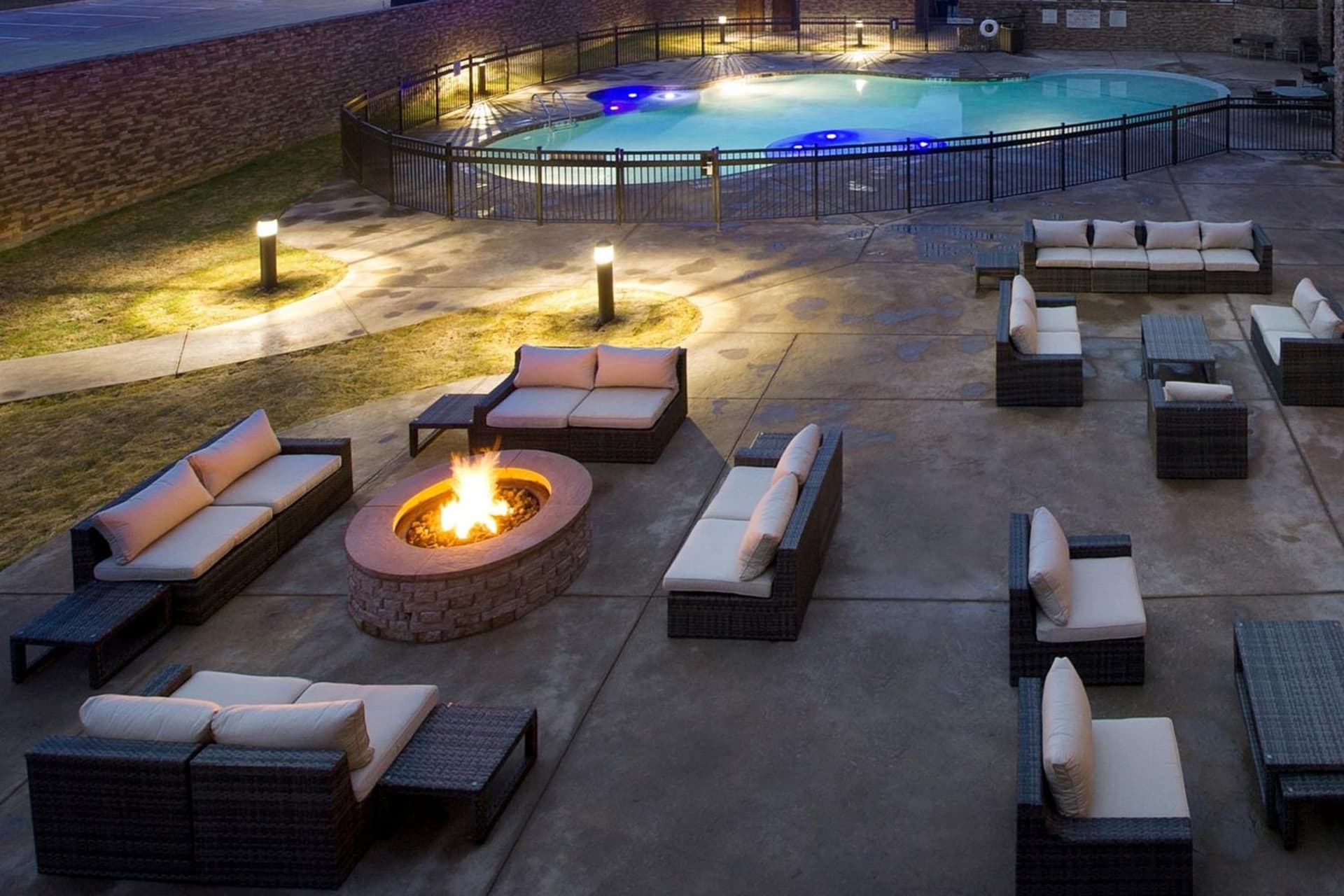 Courtyard by Marriott Dallas DFW Airport North/Grapevine gallery photo in Grapevine, TX — image 44