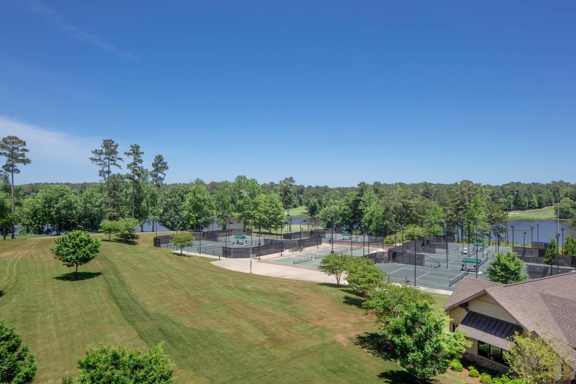 Auburn Marriott Opelika Resort & Spa at Grand National gallery photo in Opelika, AL — image 30