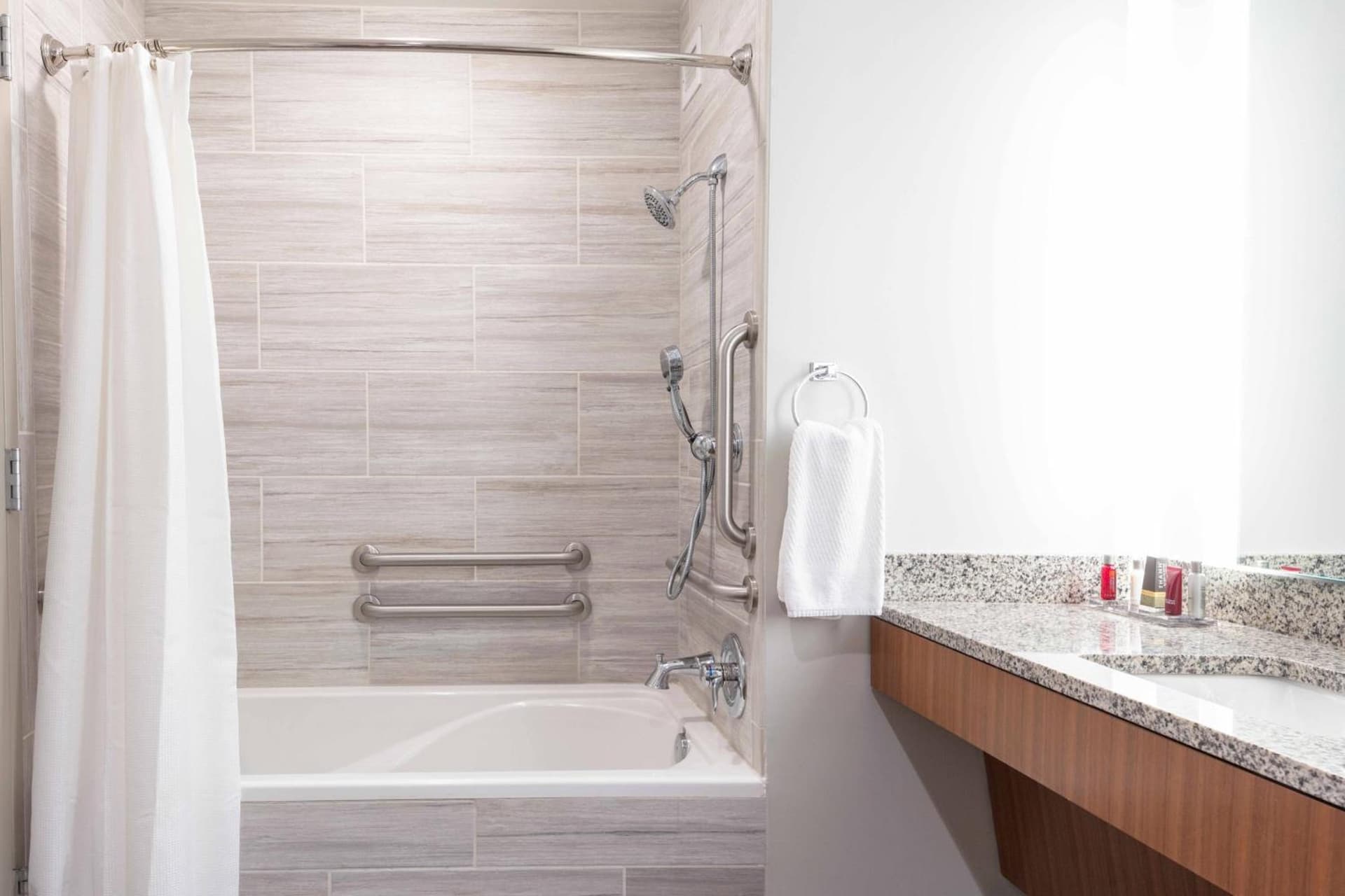 Auburn Marriott Opelika Resort & Spa at Grand National gallery photo in Opelika, AL — image 20