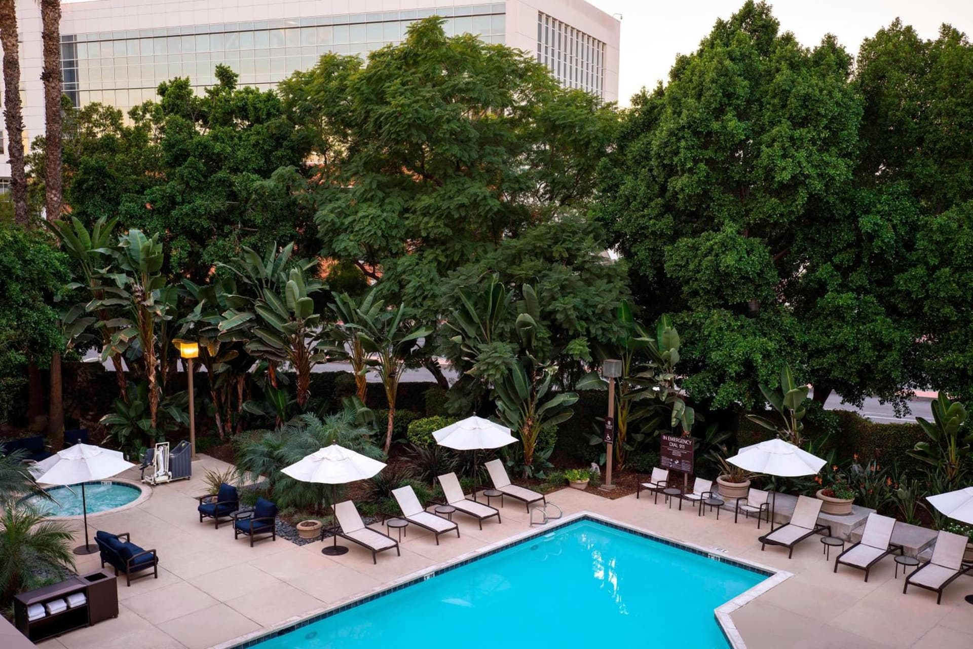 Fullerton Marriott at California State University interior in Fullerton, CA — gallery photo 2