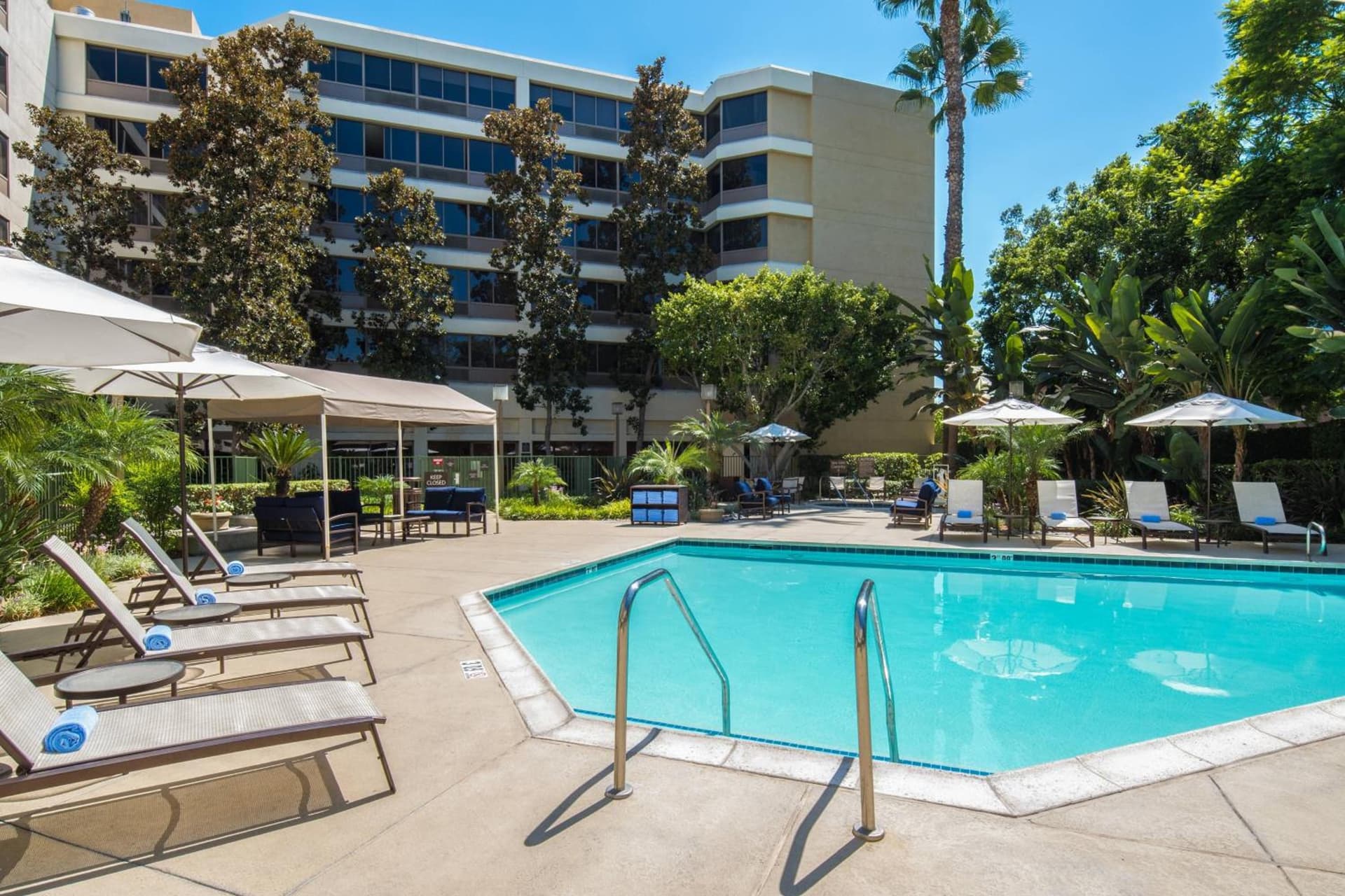 Fullerton Marriott at California State University gallery photo in Fullerton, CA — image 12