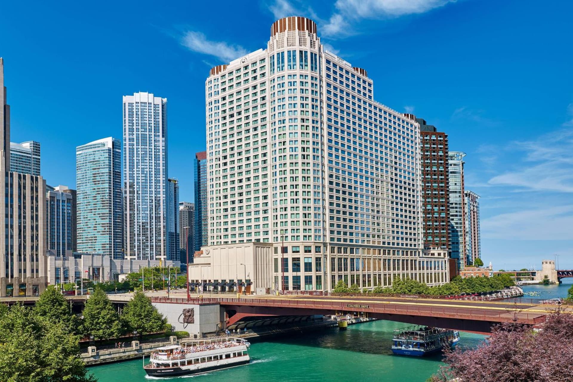 Sheraton Grand Chicago Riverwalk — hotel in Chicago, Illinois