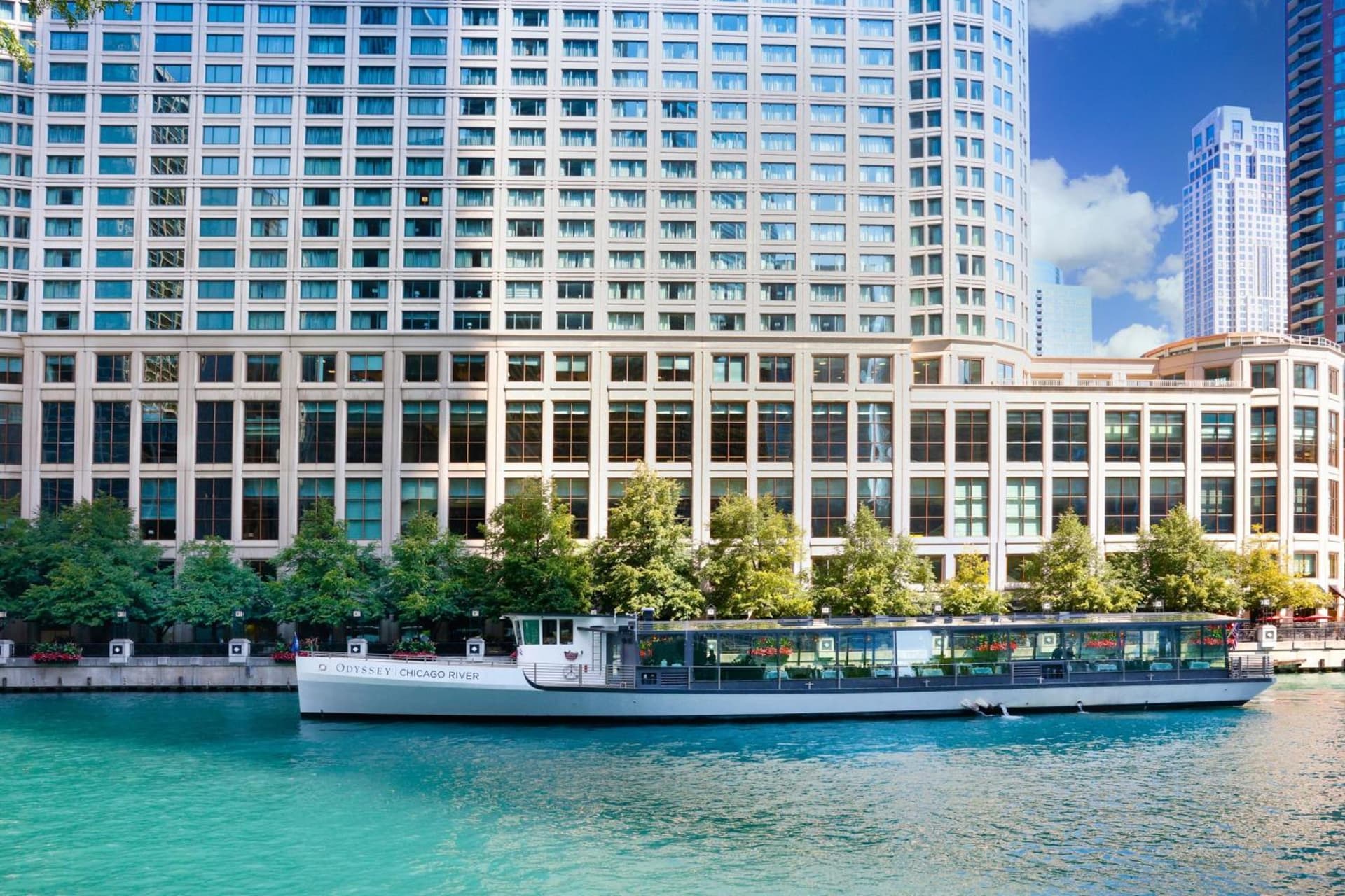 Sheraton Grand Chicago Riverwalk property views in Chicago, IL — gallery photo 3
