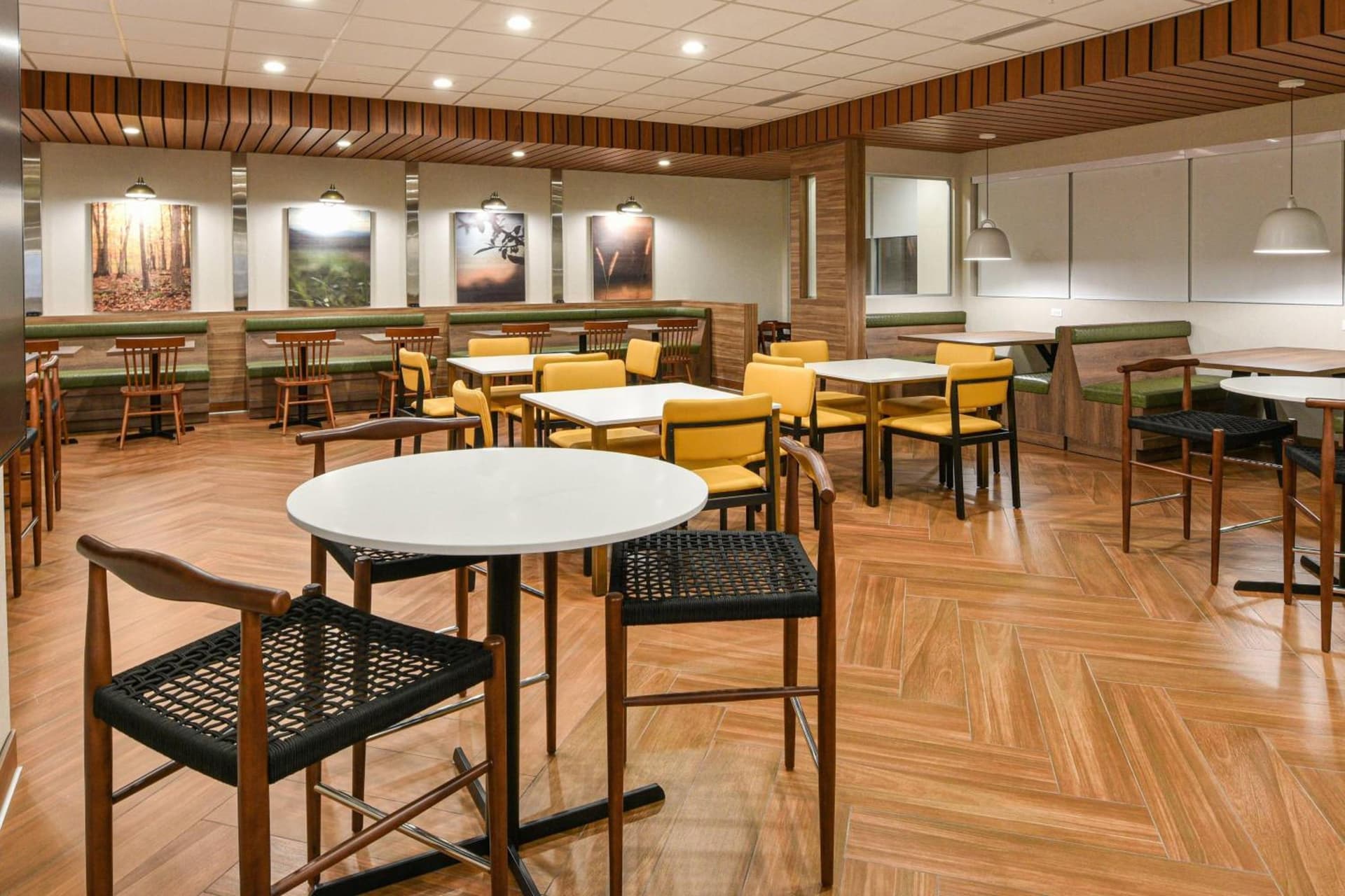 Fairfield Inn & Suites by Marriott Moorpark Ventura County gallery photo in Moorpark, CA — image 13
