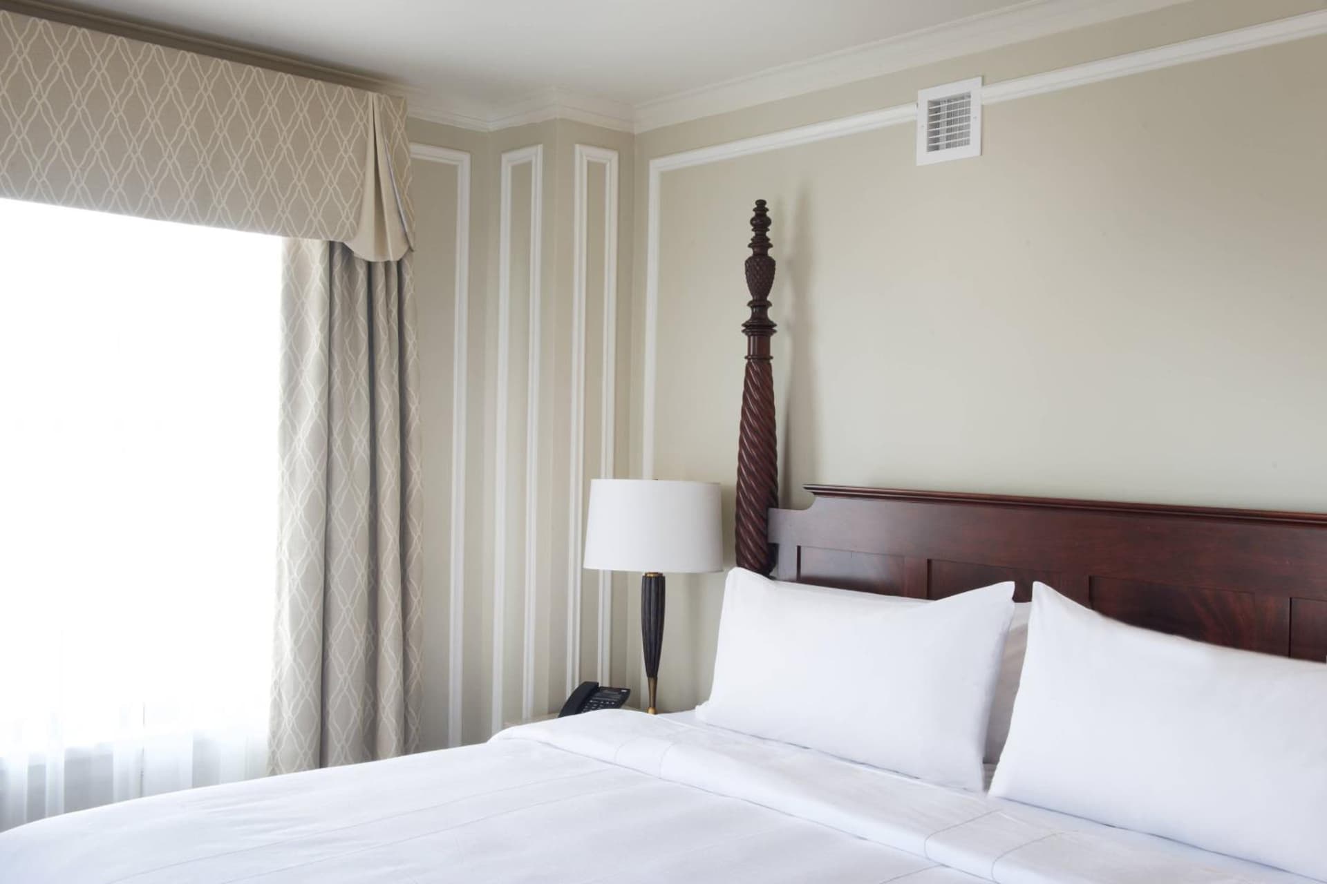 Marriott Syracuse Downtown gallery photo in Syracuse, NY — image 4