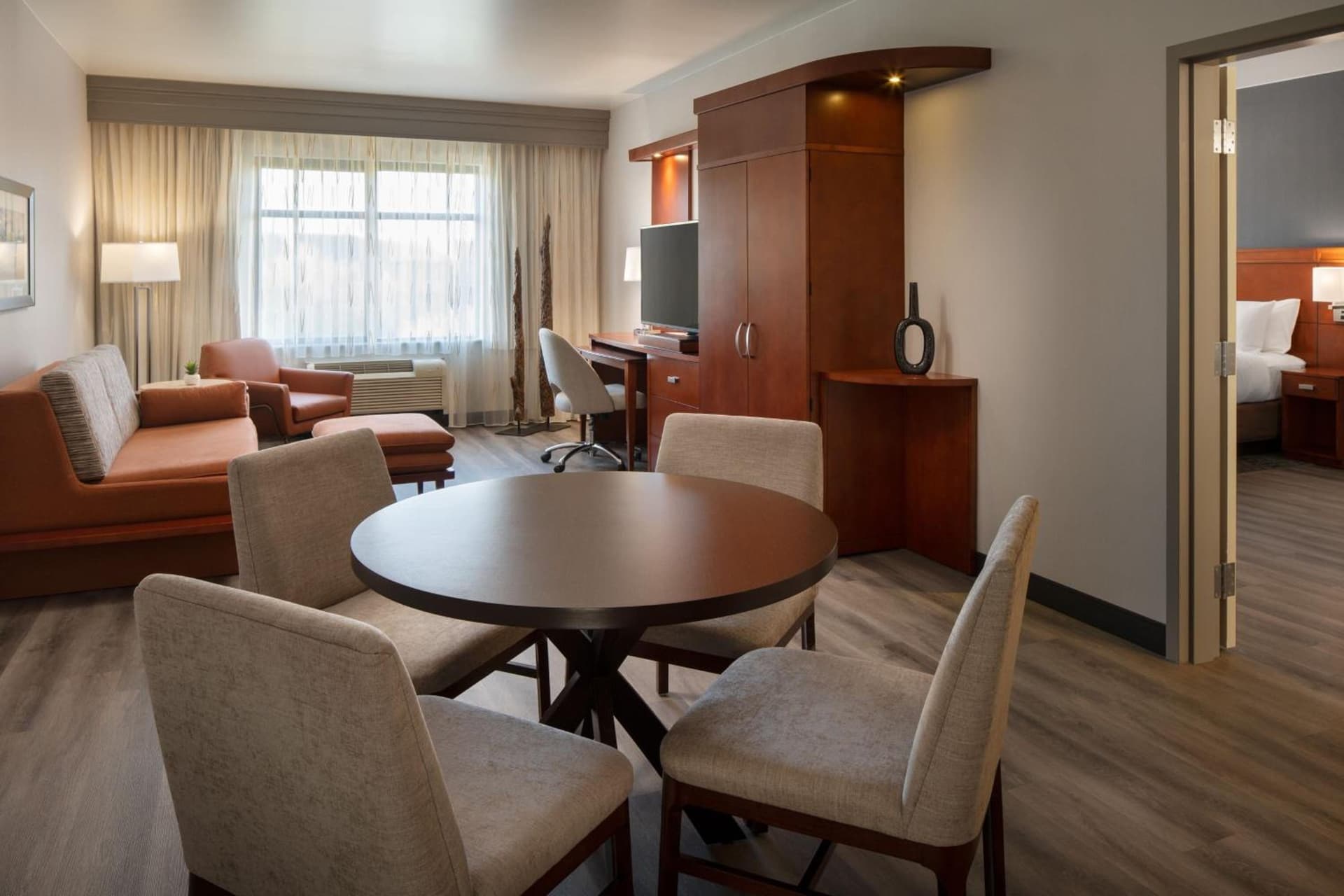 Courtyard by Marriott Scottsdale Salt River interior in Scottsdale, AZ — gallery photo 2