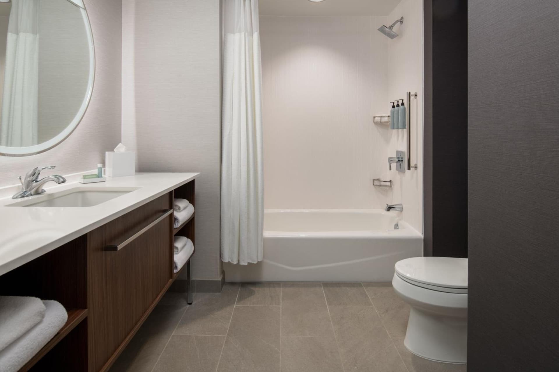 Courtyard by Marriott Santa Cruz gallery photo in Santa Cruz, CA — image 36