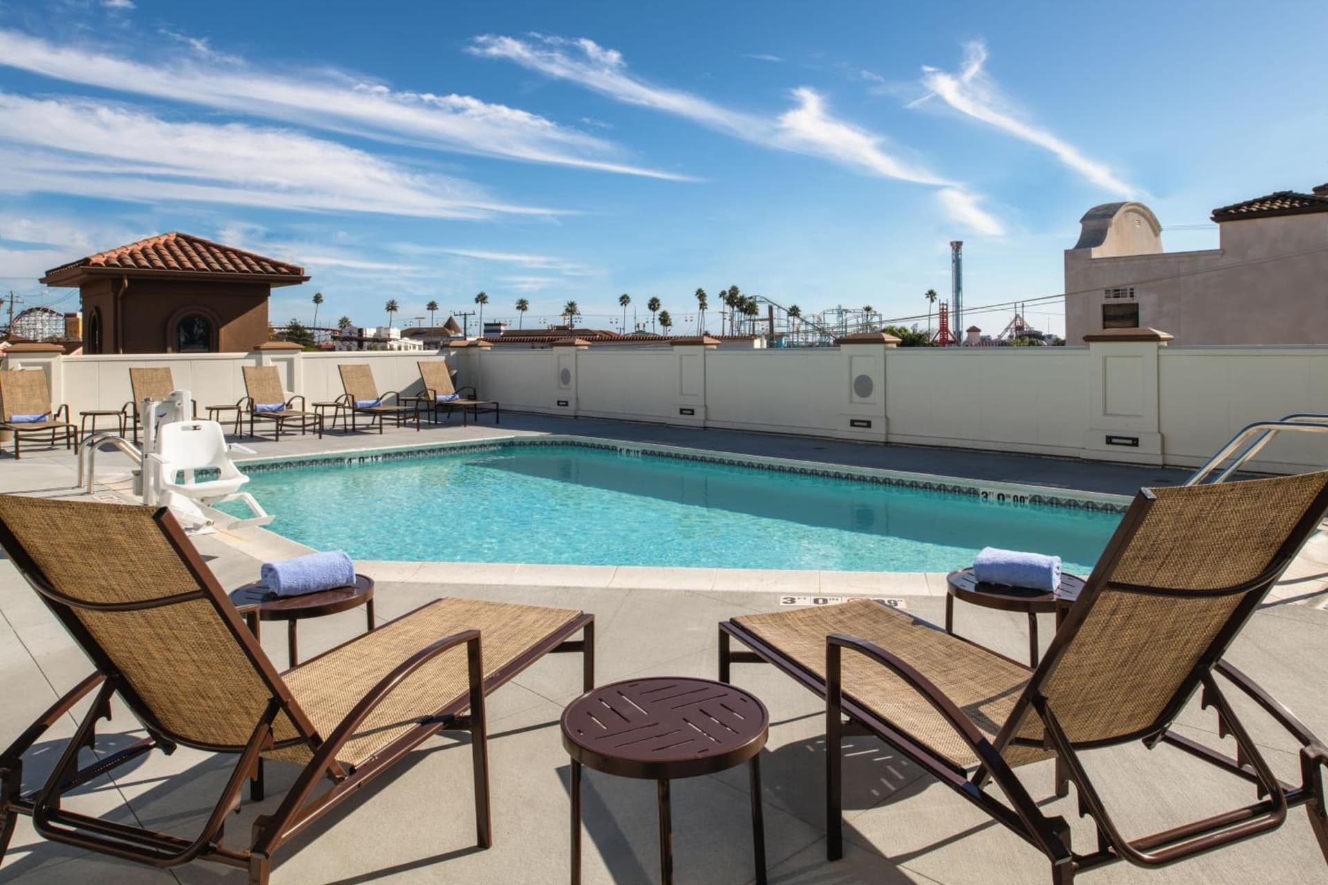 Courtyard by Marriott Santa Cruz gallery photo in Santa Cruz, CA — image 10