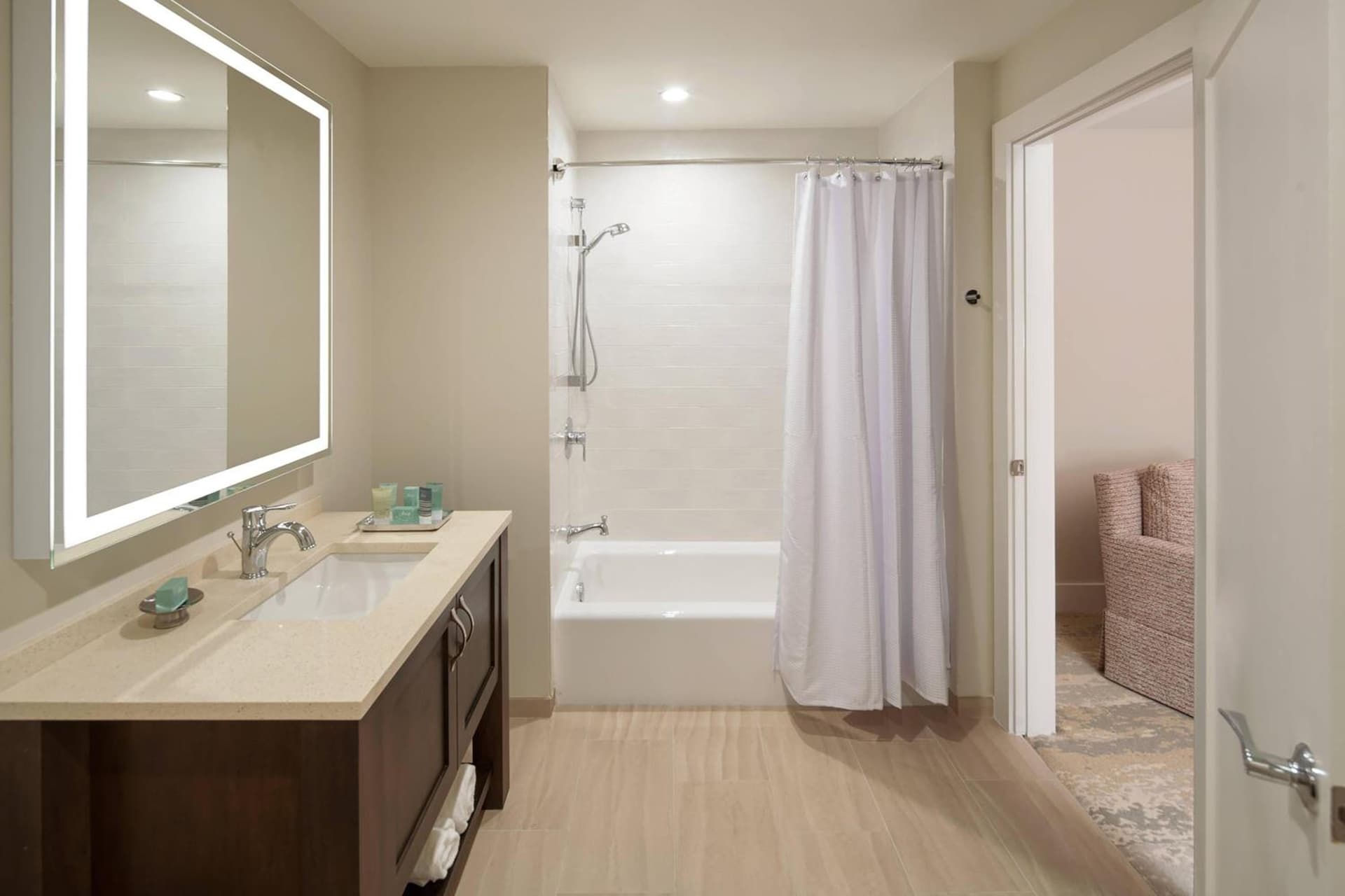 Waterline Villas & Marina, Autograph Collection gallery photo in Holmes Beach, FL — image 34