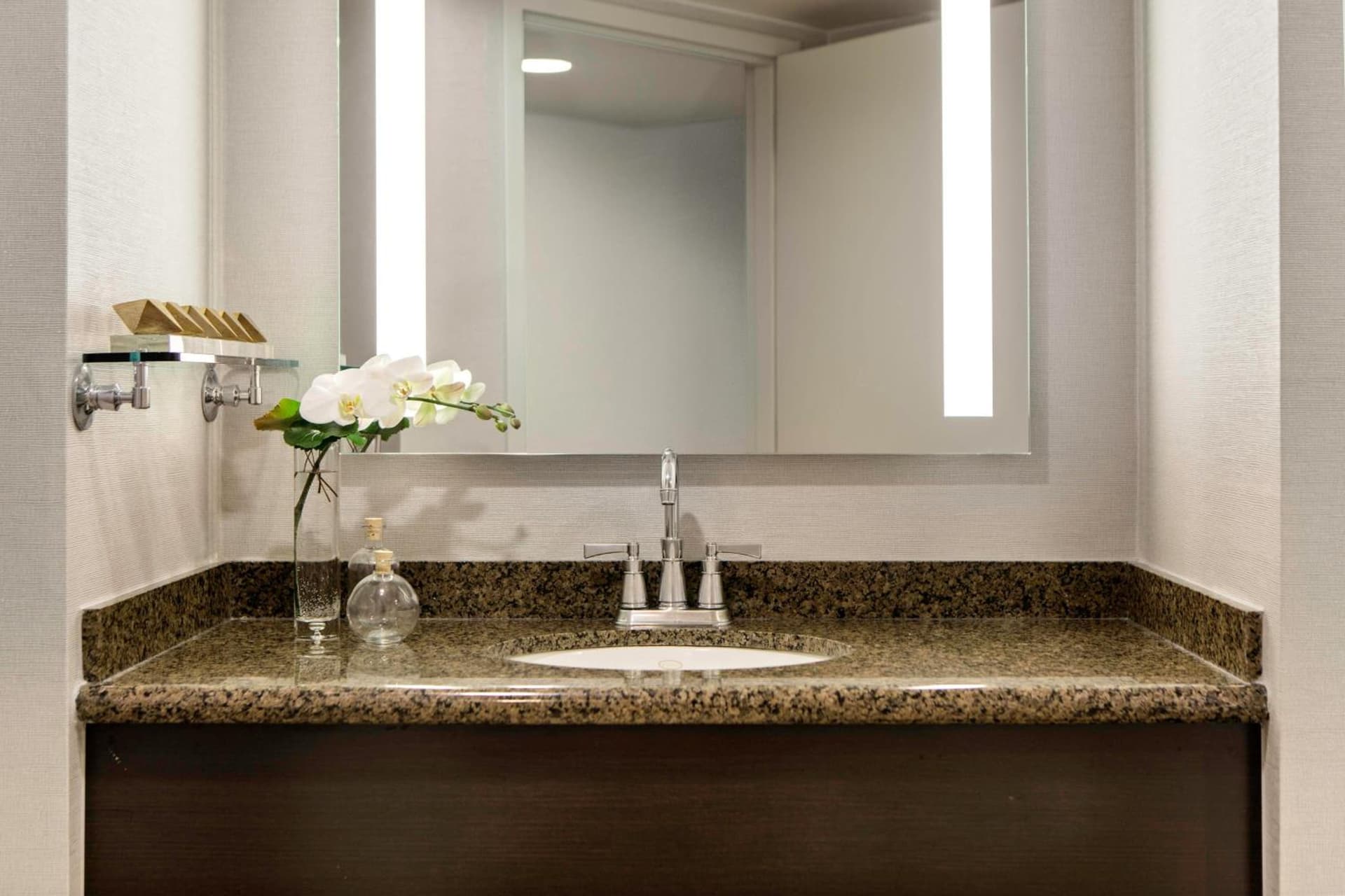Renaissance Palm Springs Hotel gallery photo in Palm Springs, CA — image 53