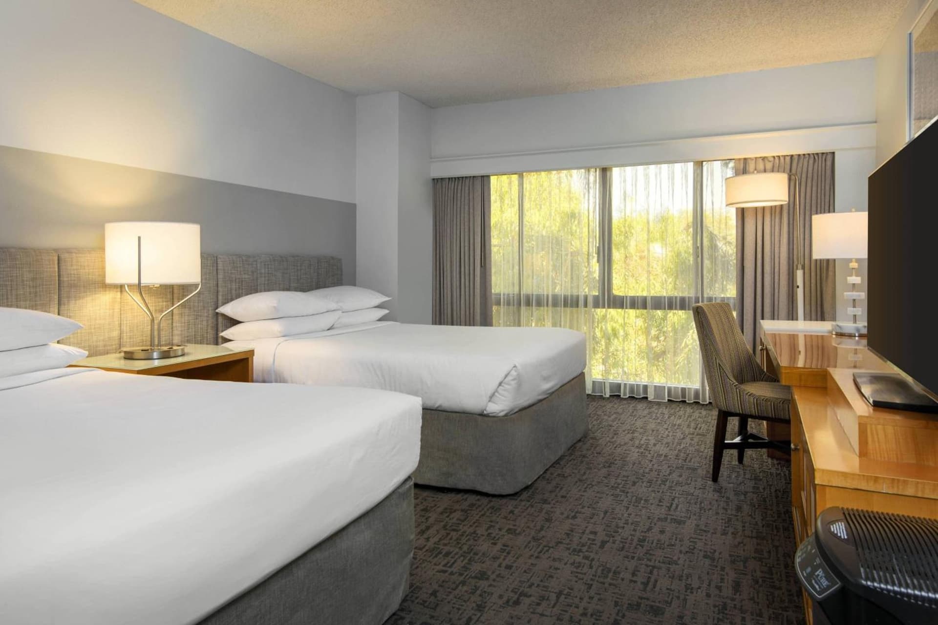 Renaissance Palm Springs Hotel gallery photo in Palm Springs, CA — image 19