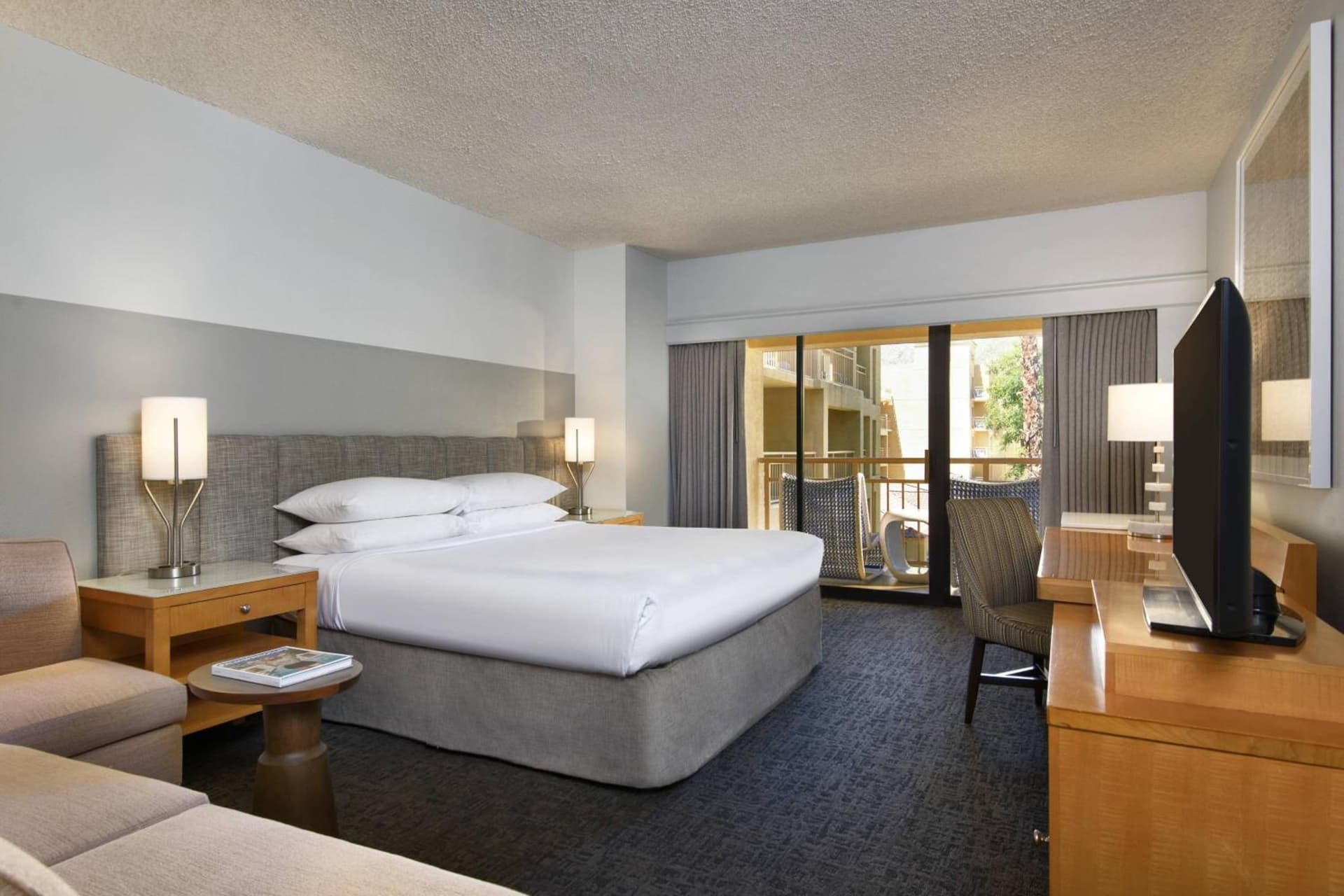 Renaissance Palm Springs Hotel gallery photo in Palm Springs, CA — image 5