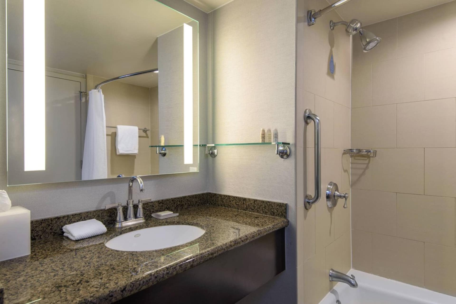 Renaissance Palm Springs Hotel gallery photo in Palm Springs, CA — image 27