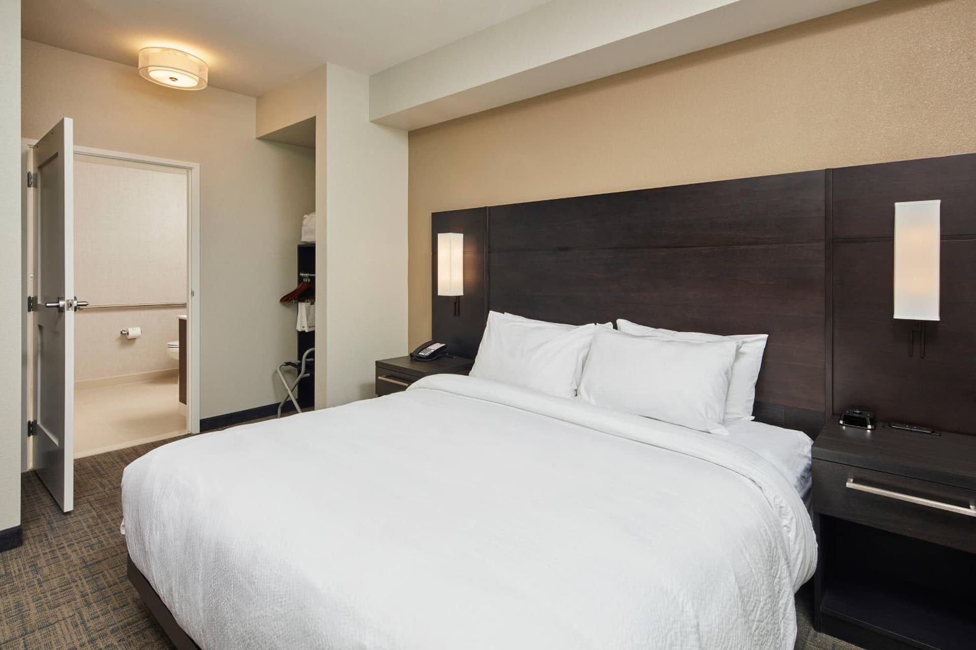 Residence Inn Sacramento Davis gallery photo in Davis, CA — image 41