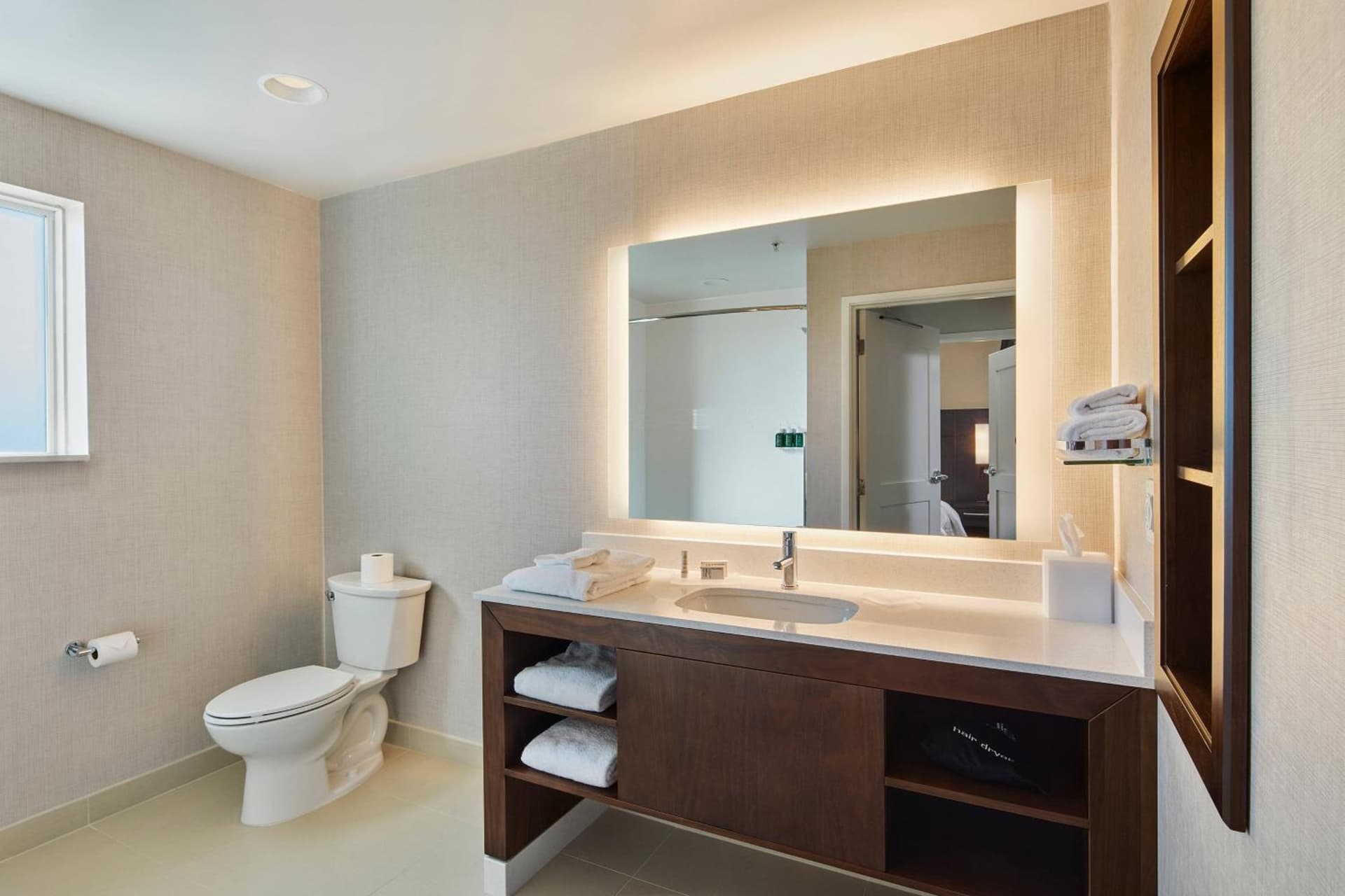 Residence Inn Sacramento Davis gallery photo in Davis, CA — image 6