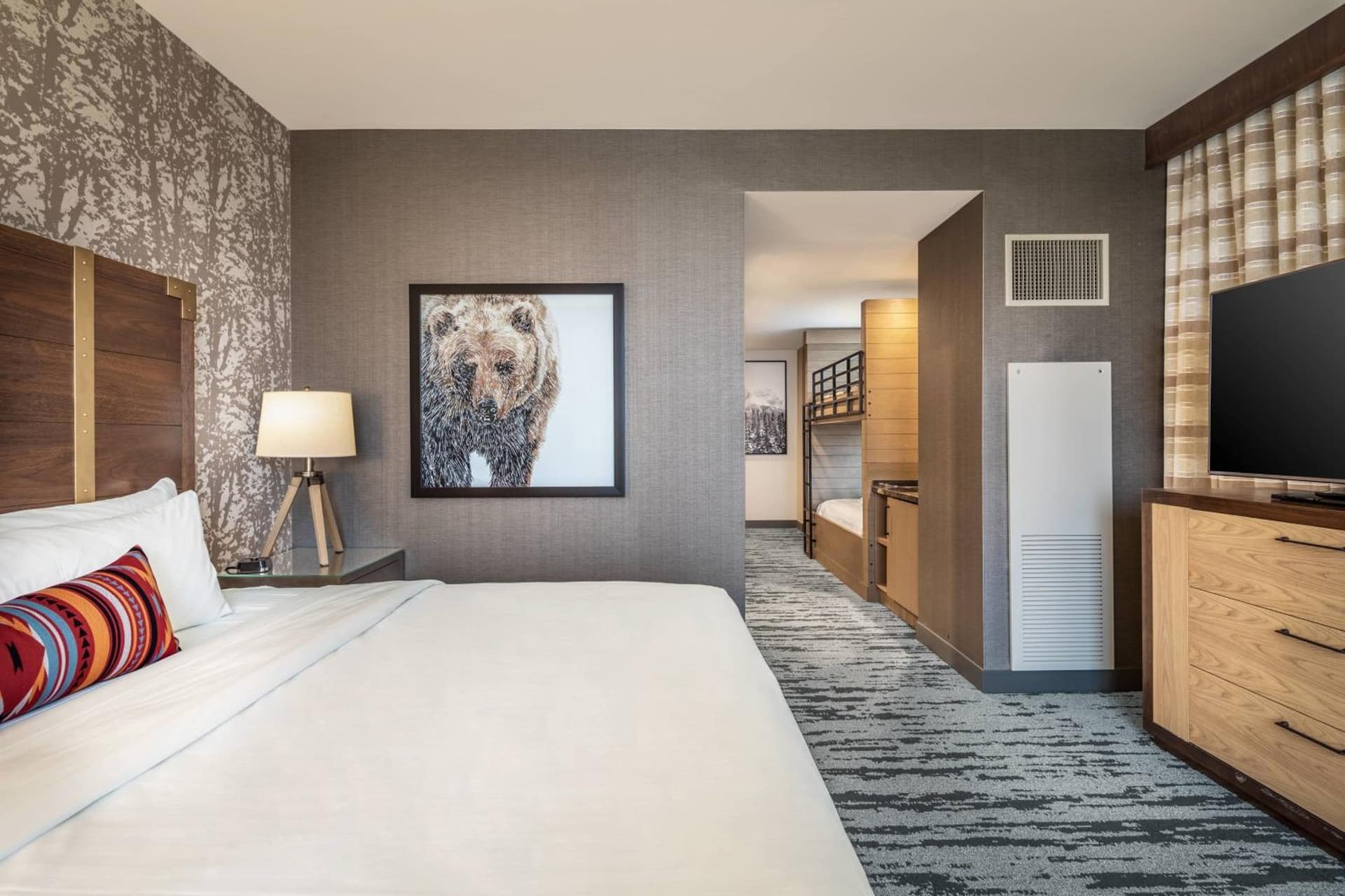 Gaylord Rockies Resort & Convention Center gallery photo in Aurora, CO — image 37