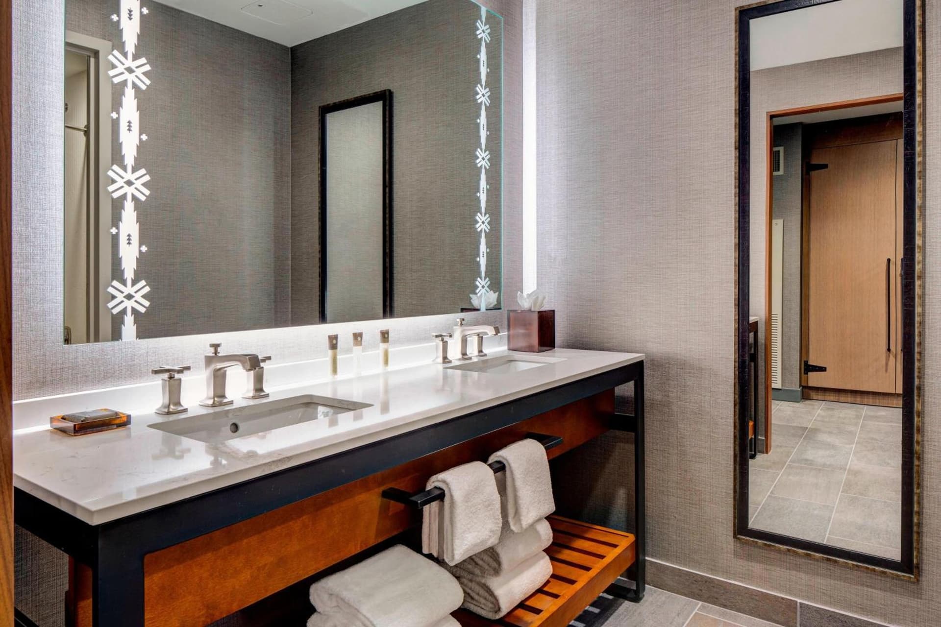 Gaylord Rockies Resort & Convention Center gallery photo in Aurora, CO — image 45