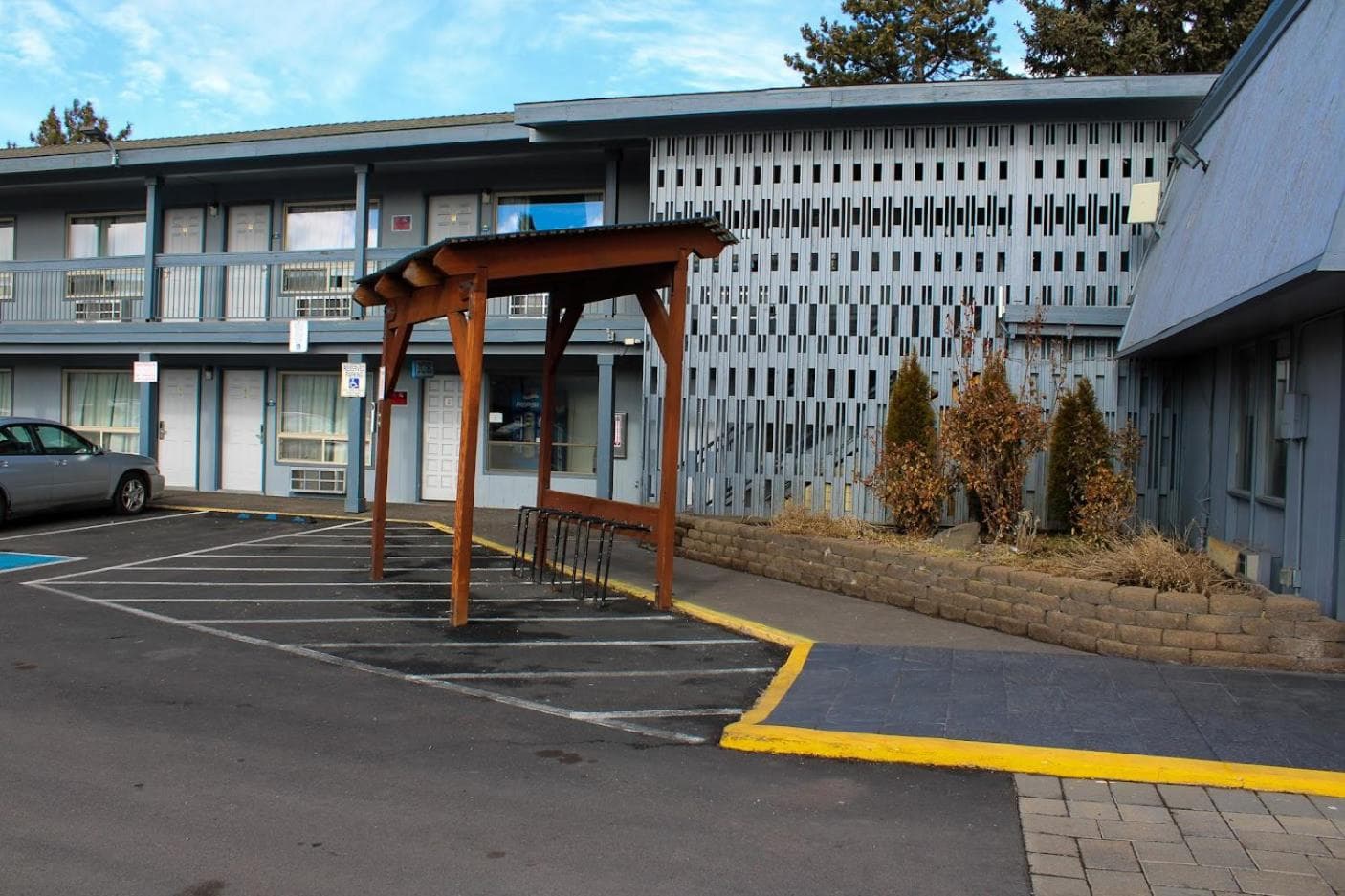 Days Inn by Wyndham Bend gallery photo in Bend, OR — image 12