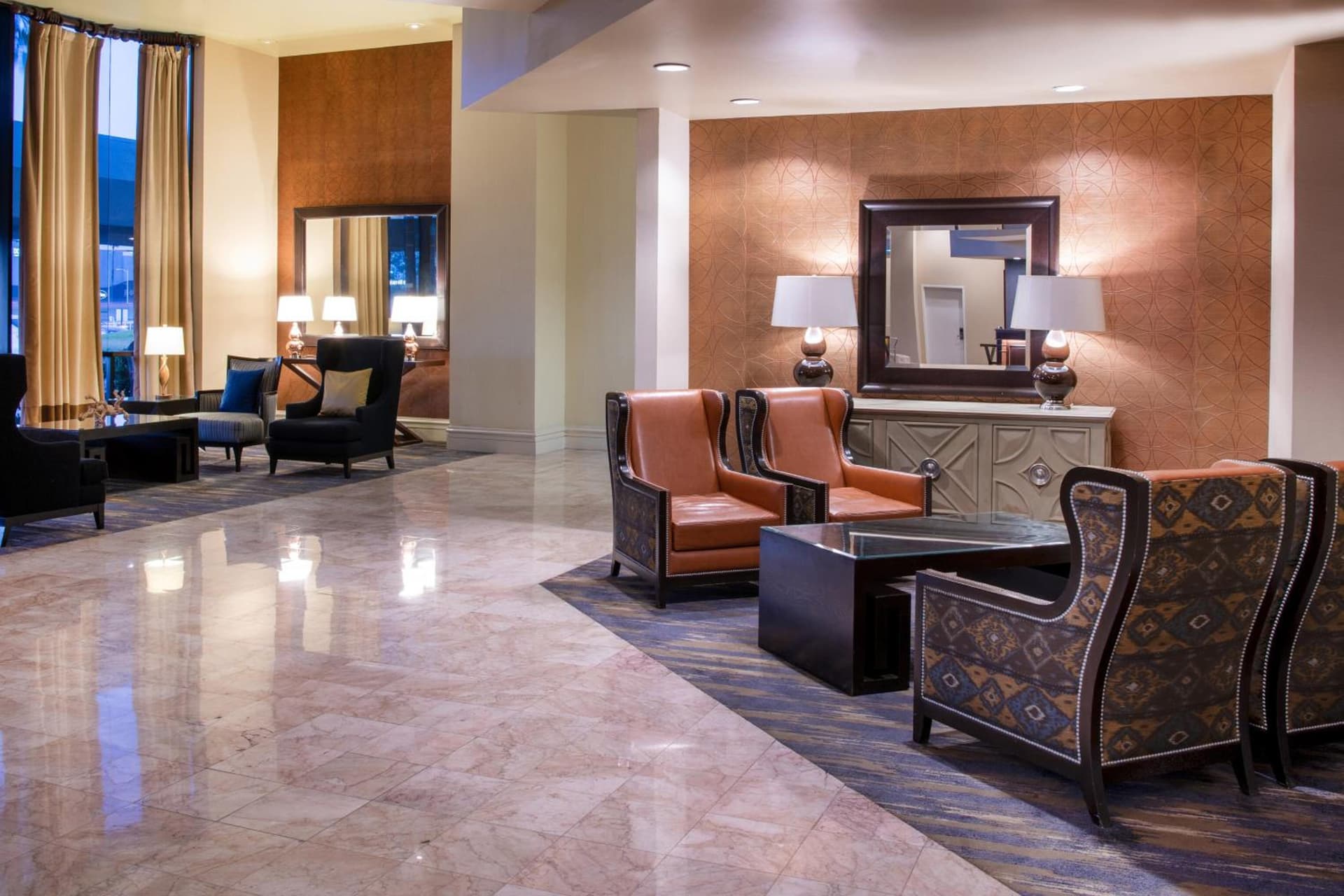 Sheraton Mission Valley San Diego Hotel interior in San Diego, CA — gallery photo 2