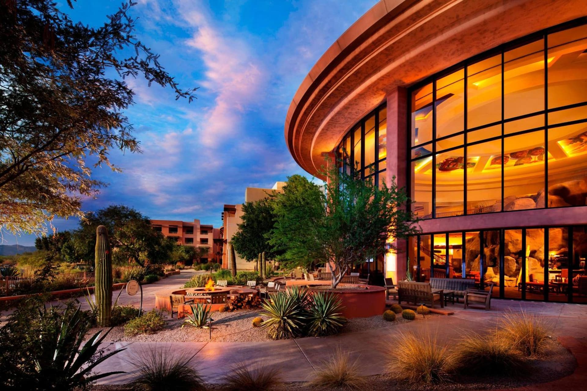 Sheraton Grand at Wild Horse Pass property views in Chandler, AZ — gallery photo 3