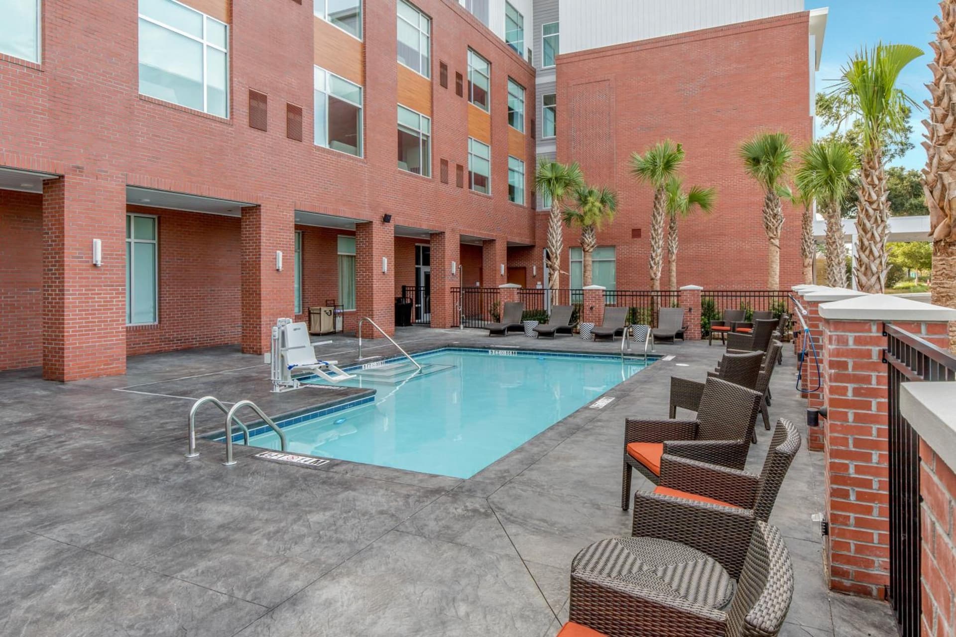 Cambria Hotel Mount Pleasant - Charleston gallery photo in Charleston, SC — image 62