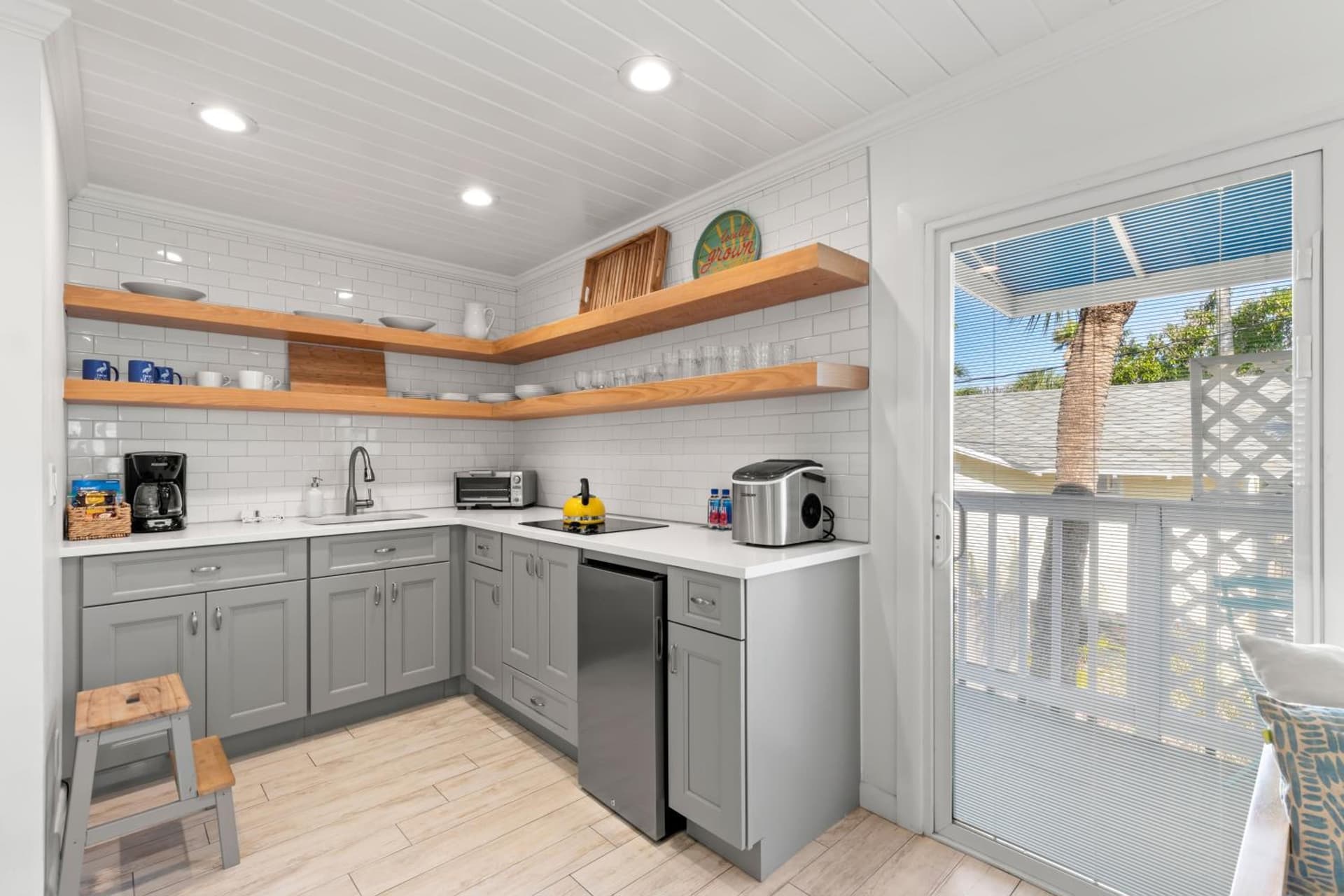 Inn on the Beach gallery photo in St Pete Beach, FL — image 14