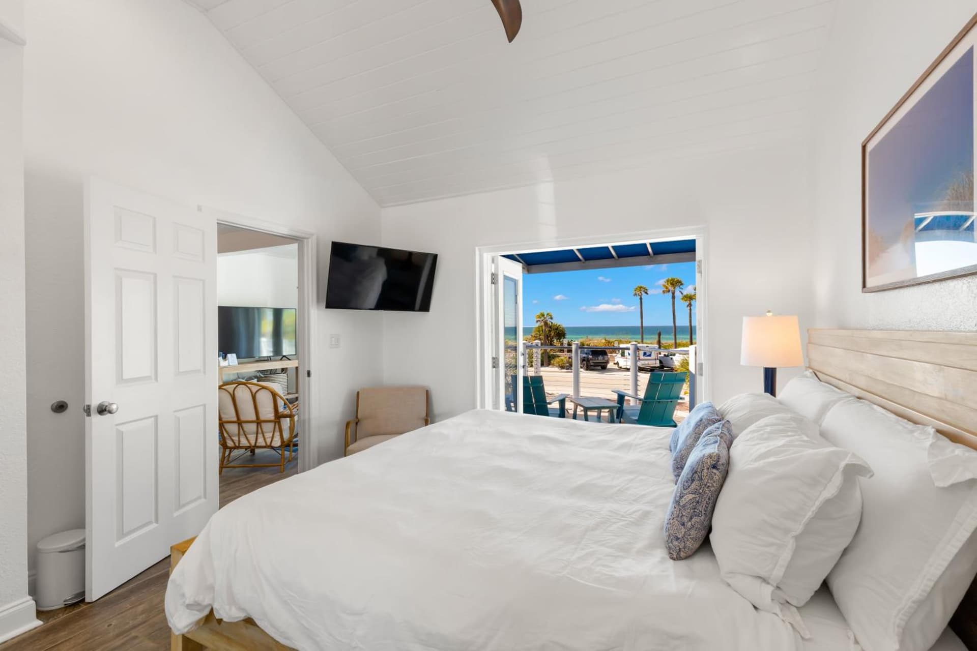 Inn on the Beach gallery photo in St Pete Beach, FL — image 7