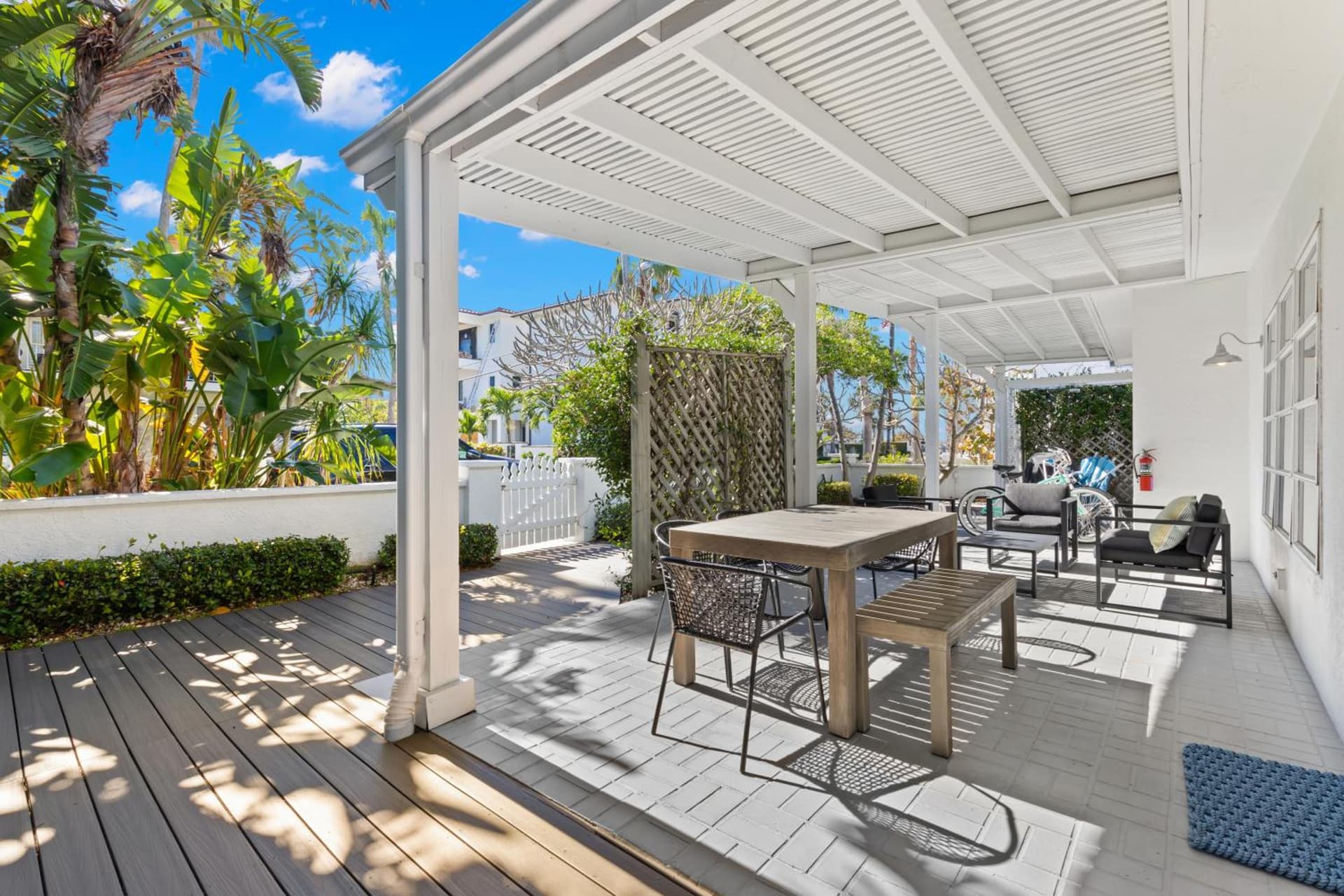 Inn on the Beach interior in St Pete Beach, FL — gallery photo 2